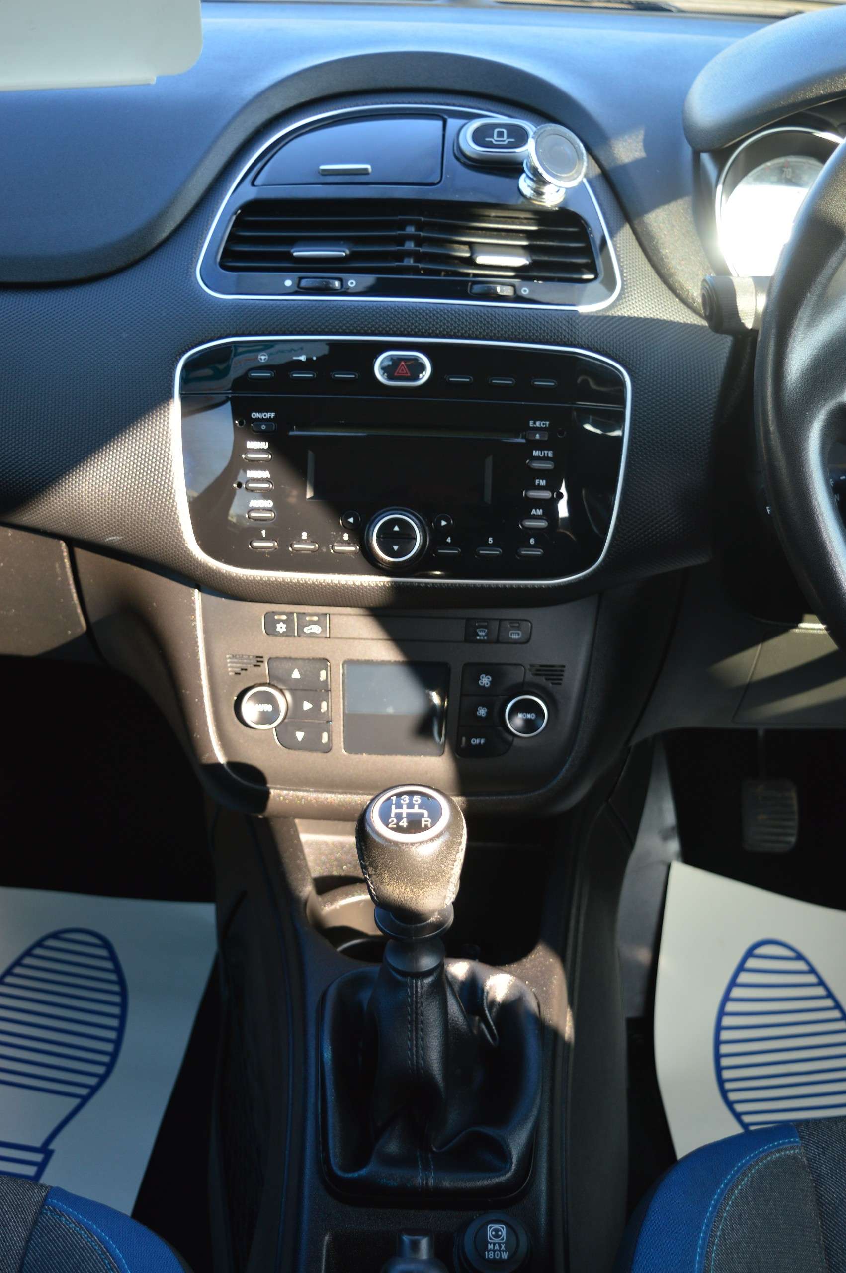 2013 FIAT PUNTO 2013 FIAT PUNTO