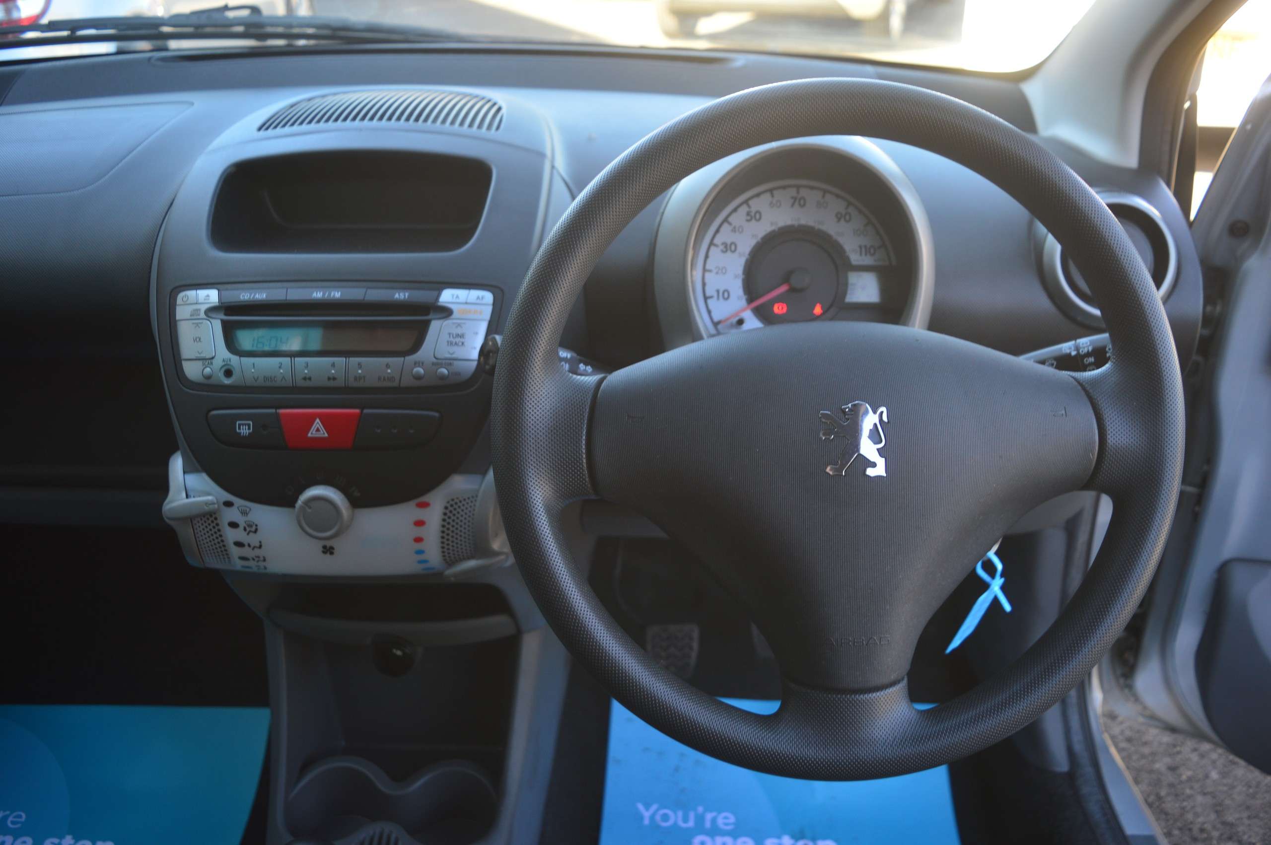 A 2011 PEUGEOT 107 1.0 12V Urban Hatchback 3dr Petrol Manual Euro 4 (68 ps) A 2011 PEUGEOT 107 1.0 12V Urban Hatchback 3dr Petrol Manual Euro 4 (68 ps)