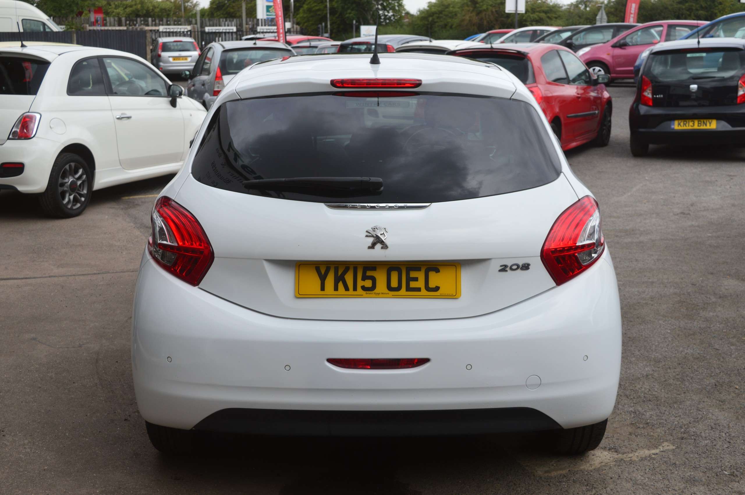 2015 PEUGEOT 208 2015 PEUGEOT 208