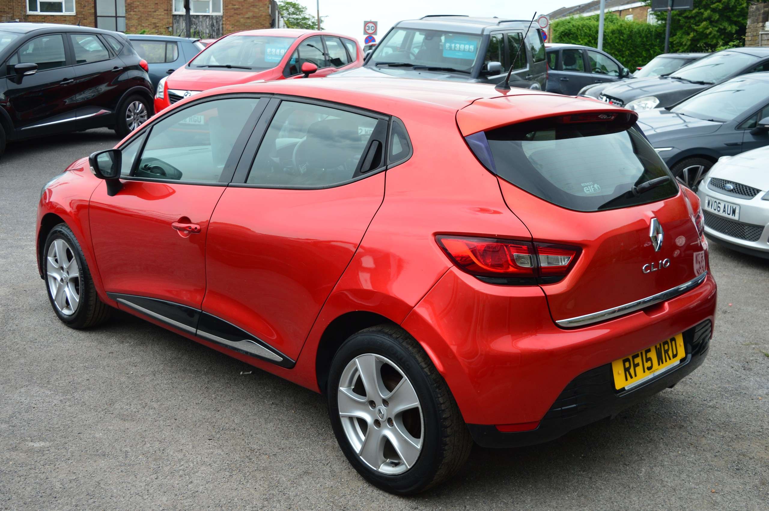 2015 RENAULT CLIO 2015 RENAULT CLIO