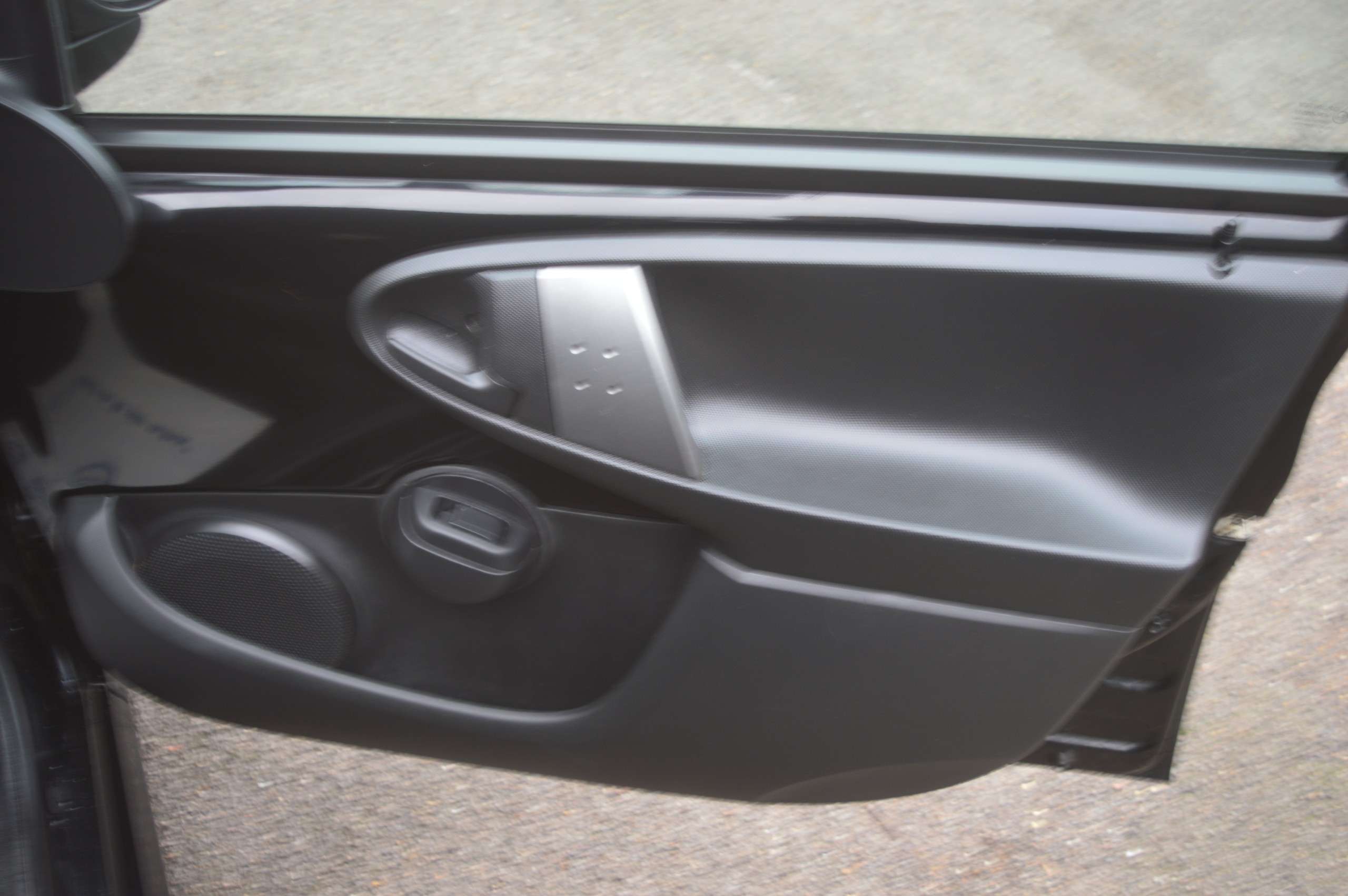 2013 PEUGEOT 107 2013 PEUGEOT 107