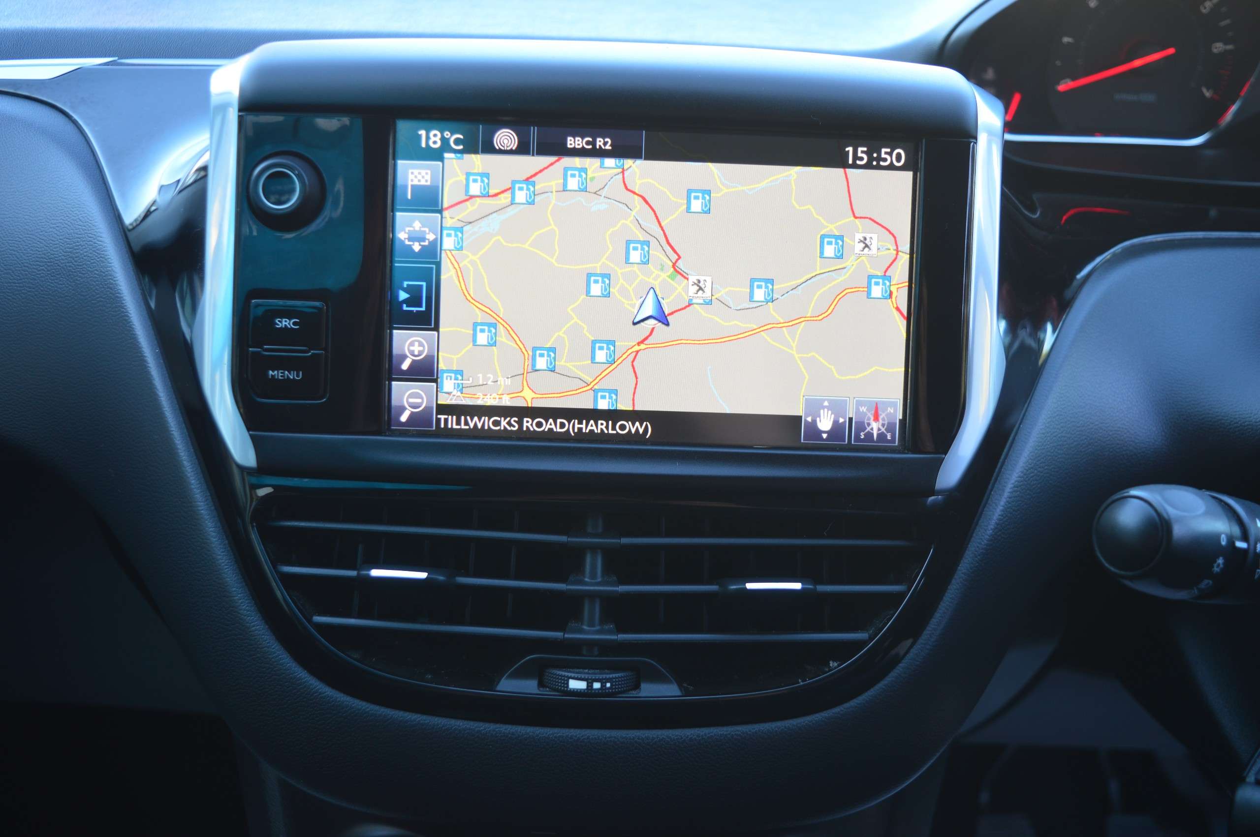 2015 PEUGEOT 208 2015 PEUGEOT 208