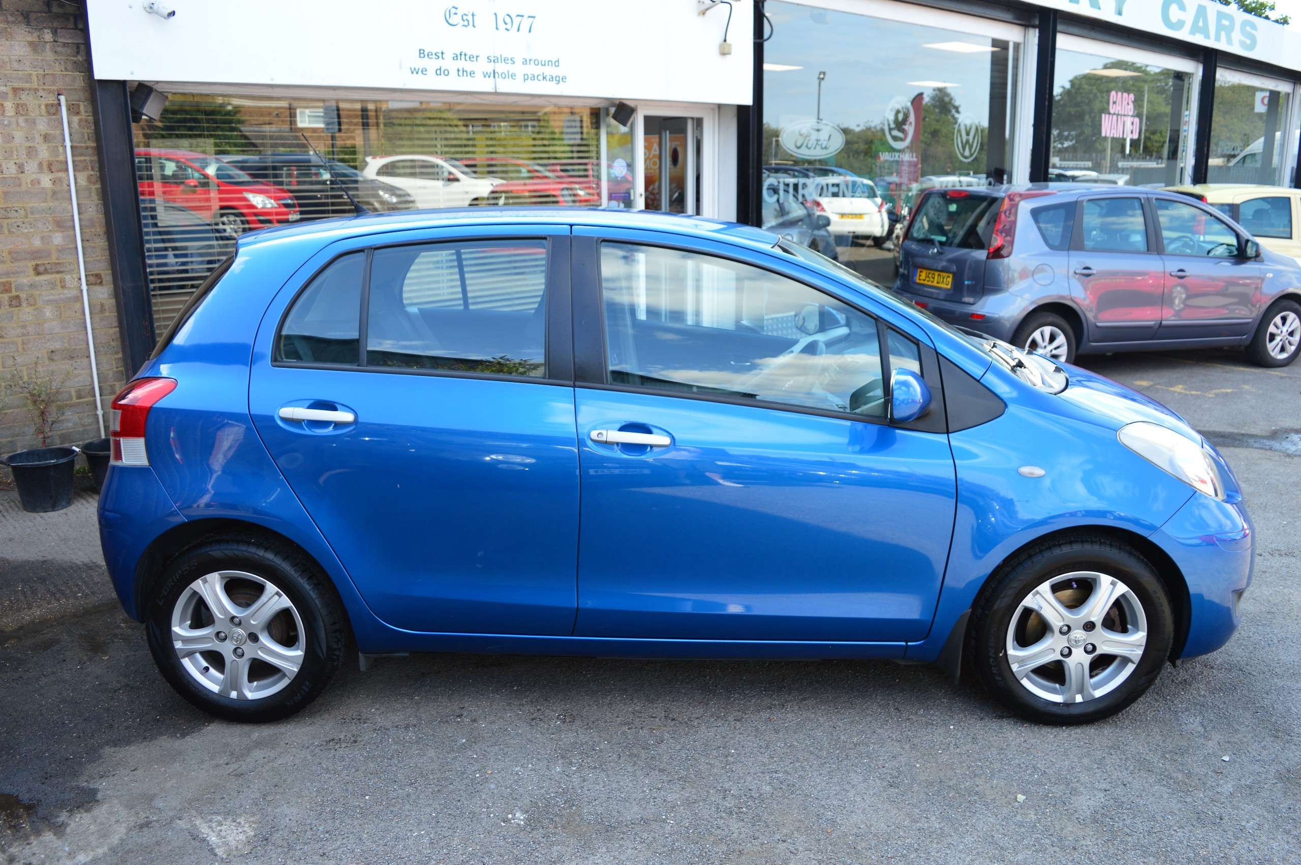 2010 TOYOTA YARIS 2010 TOYOTA YARIS