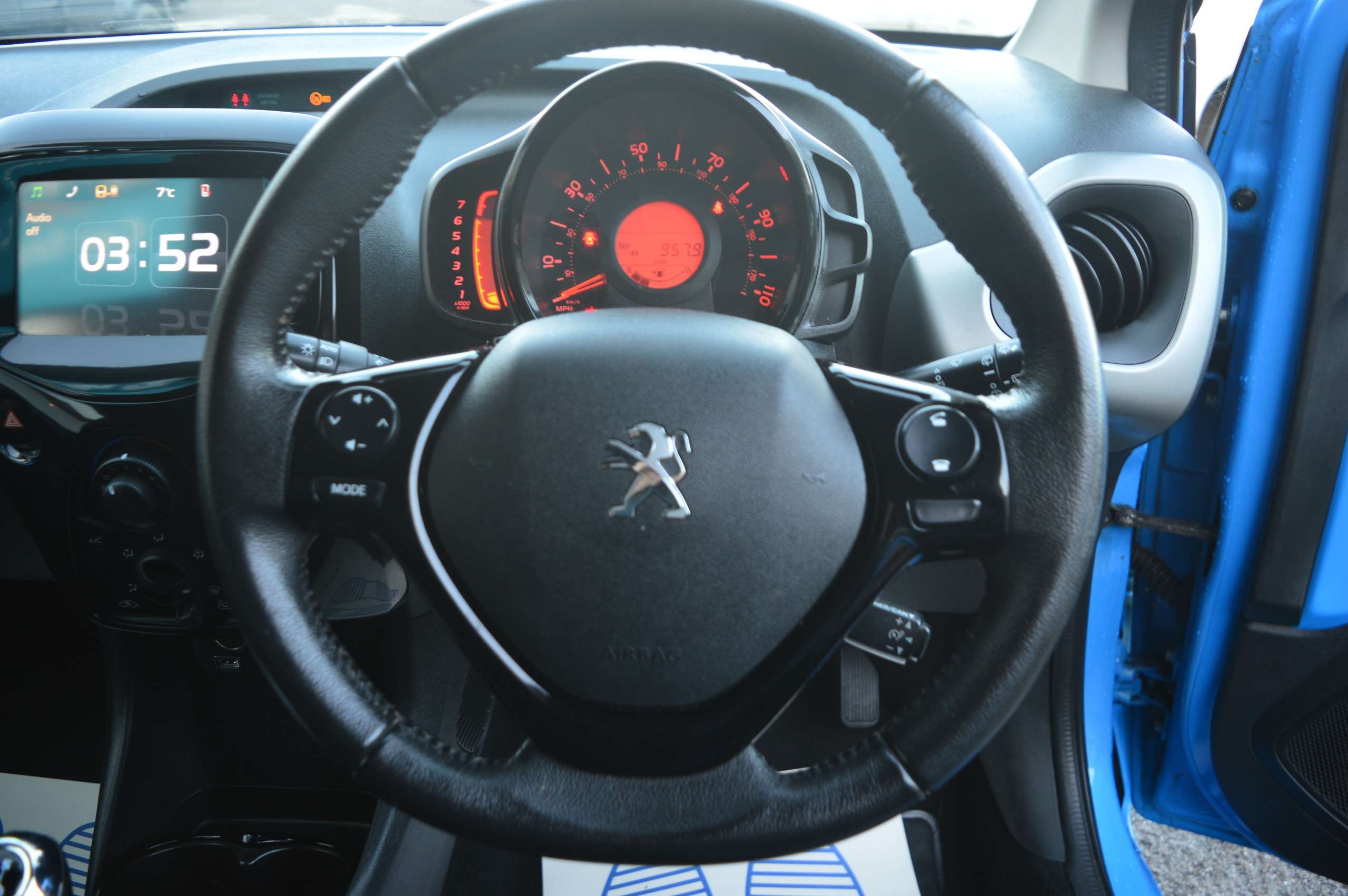 2016 PEUGEOT 108 2016 PEUGEOT 108