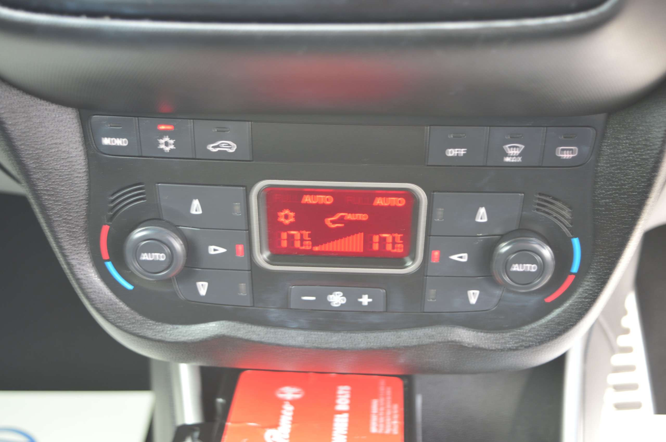 2015 ALFA ROMEO MITO 2015 ALFA ROMEO MITO