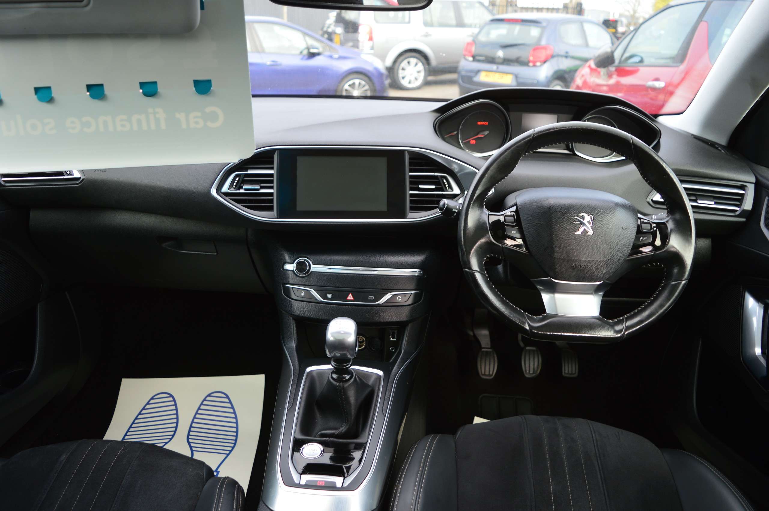 A 2014 PEUGEOT 308 1.6 e-HDi Feline Hatchback 5dr Diesel Manual Euro 5 (s/s) (115 ps) A 2014 PEUGEOT 308 1.6 e-HDi Feline Hatchback 5dr Diesel Manual Euro 5 (s/s) (115 ps)