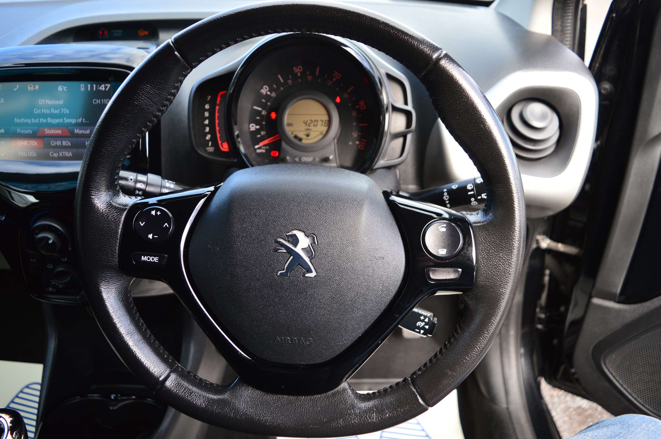 2015 PEUGEOT 108 2015 PEUGEOT 108