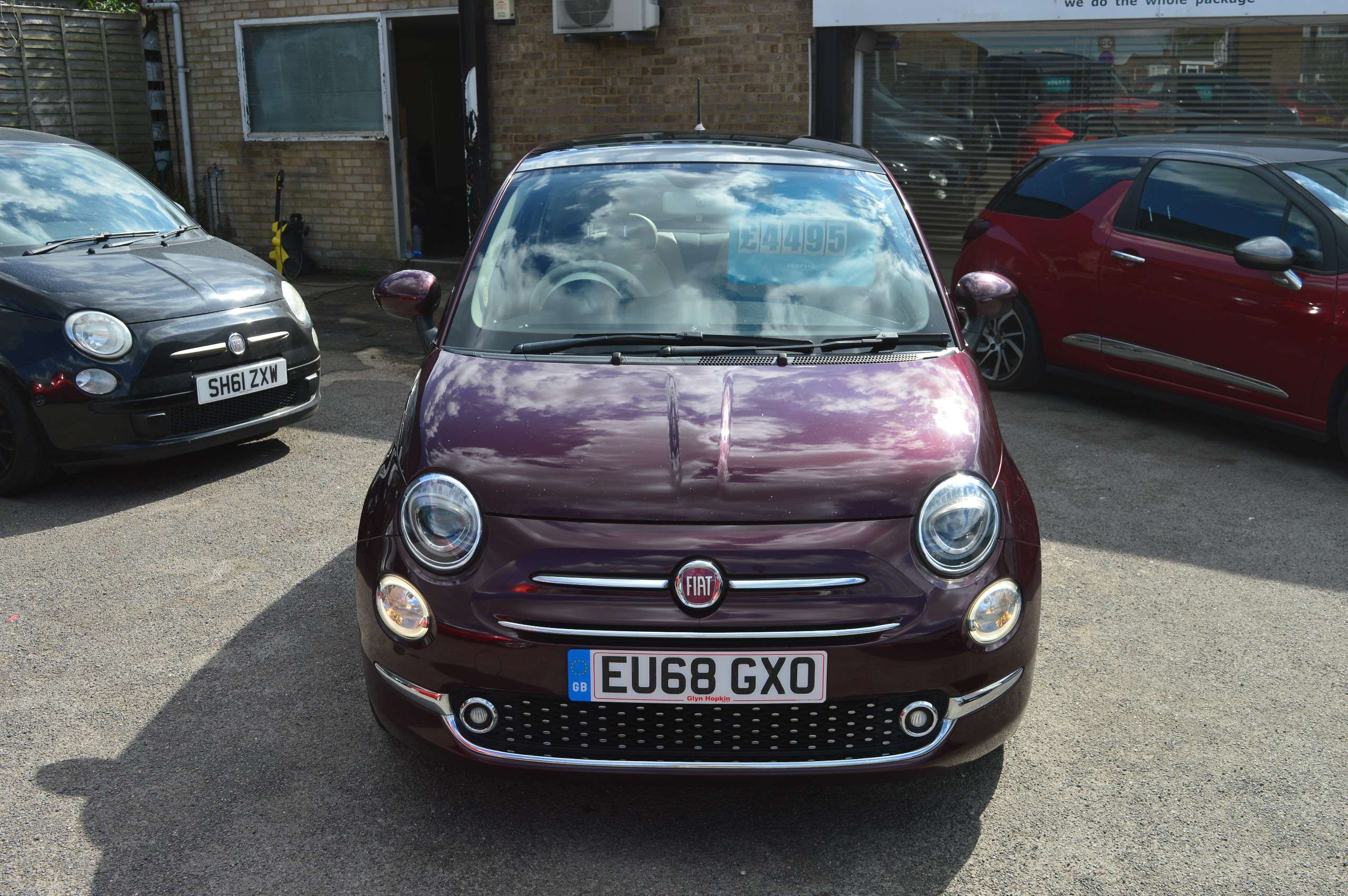 A 2018 FIAT 500 1.2 Lounge Hatchback 3dr Petrol Manual Euro 6 (s/s) (69 bhp) A 2018 FIAT 500 1.2 Lounge Hatchback 3dr Petrol Manual Euro 6 (s/s) (69 bhp)