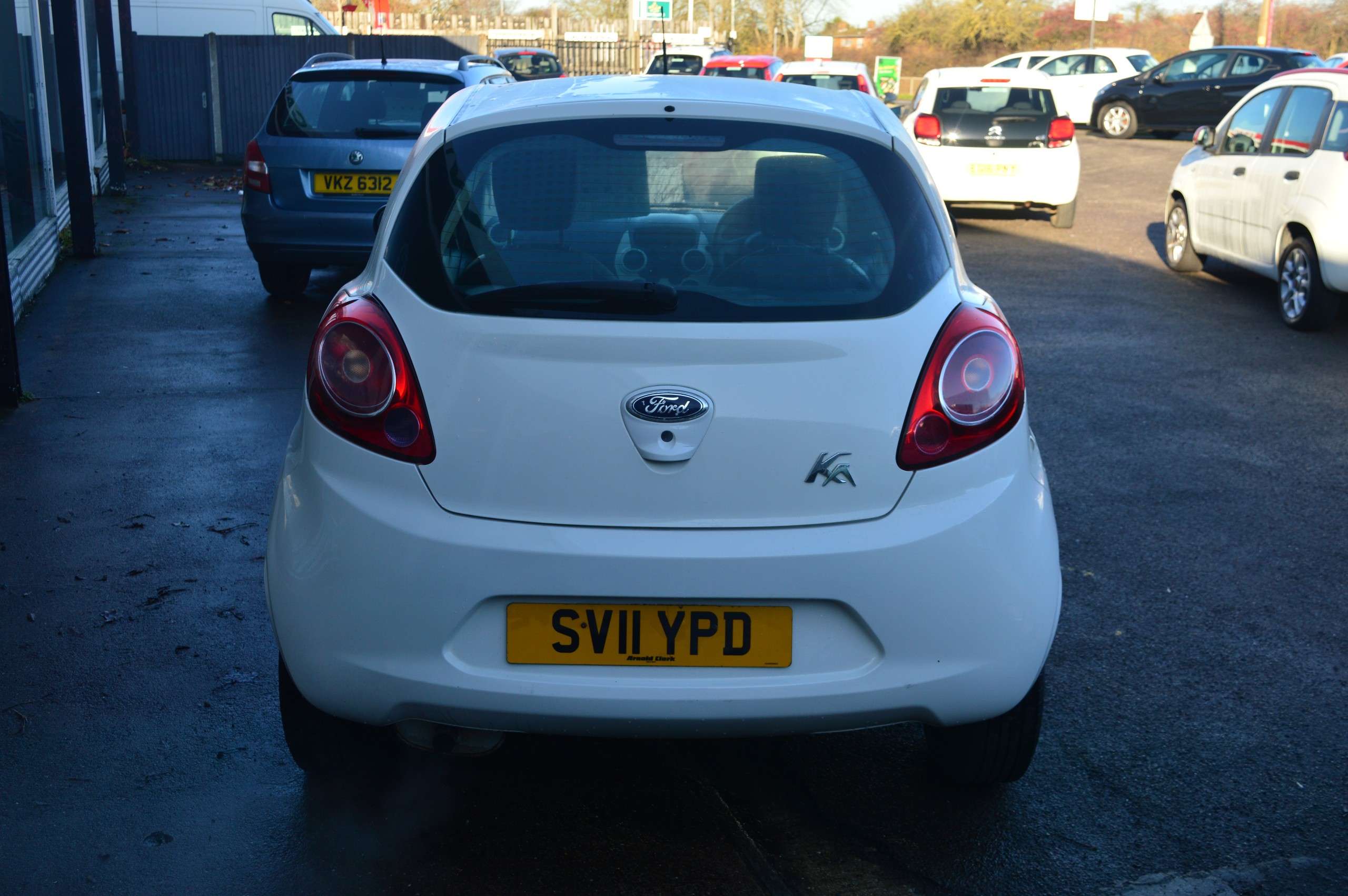 2011 FORD KA 2011 FORD KA