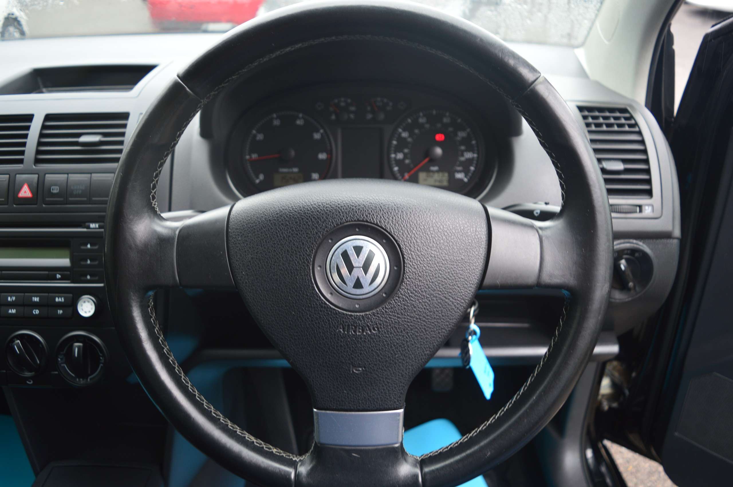 A 2009 VOLKSWAGEN POLO 1.2 E Hatchback 3dr Petrol Manual (138 g/km, 70 bhp) A 2009 VOLKSWAGEN POLO 1.2 E Hatchback 3dr Petrol Manual (138 g/km, 70 bhp)