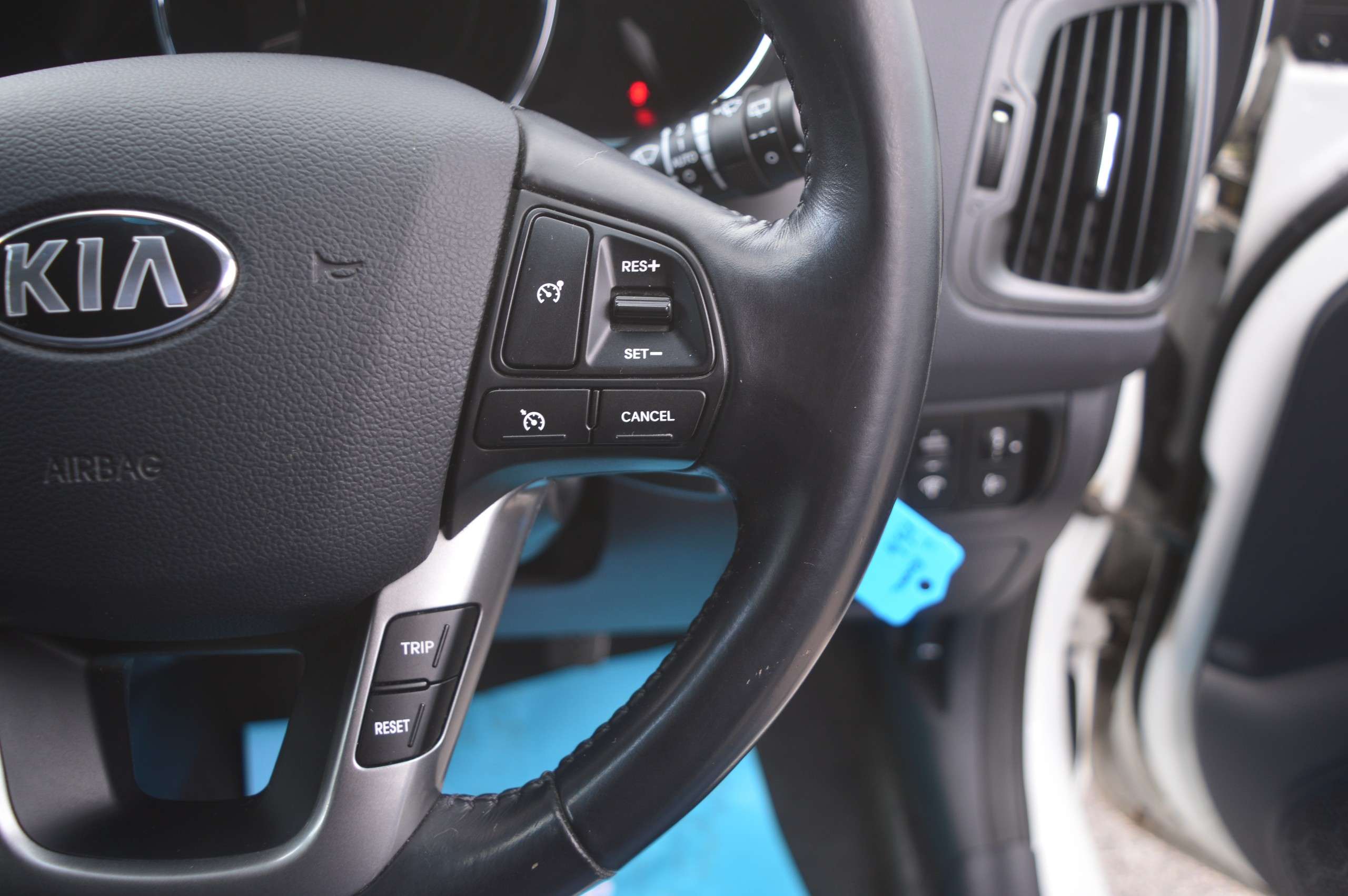 2013 KIA RIO 2013 KIA RIO