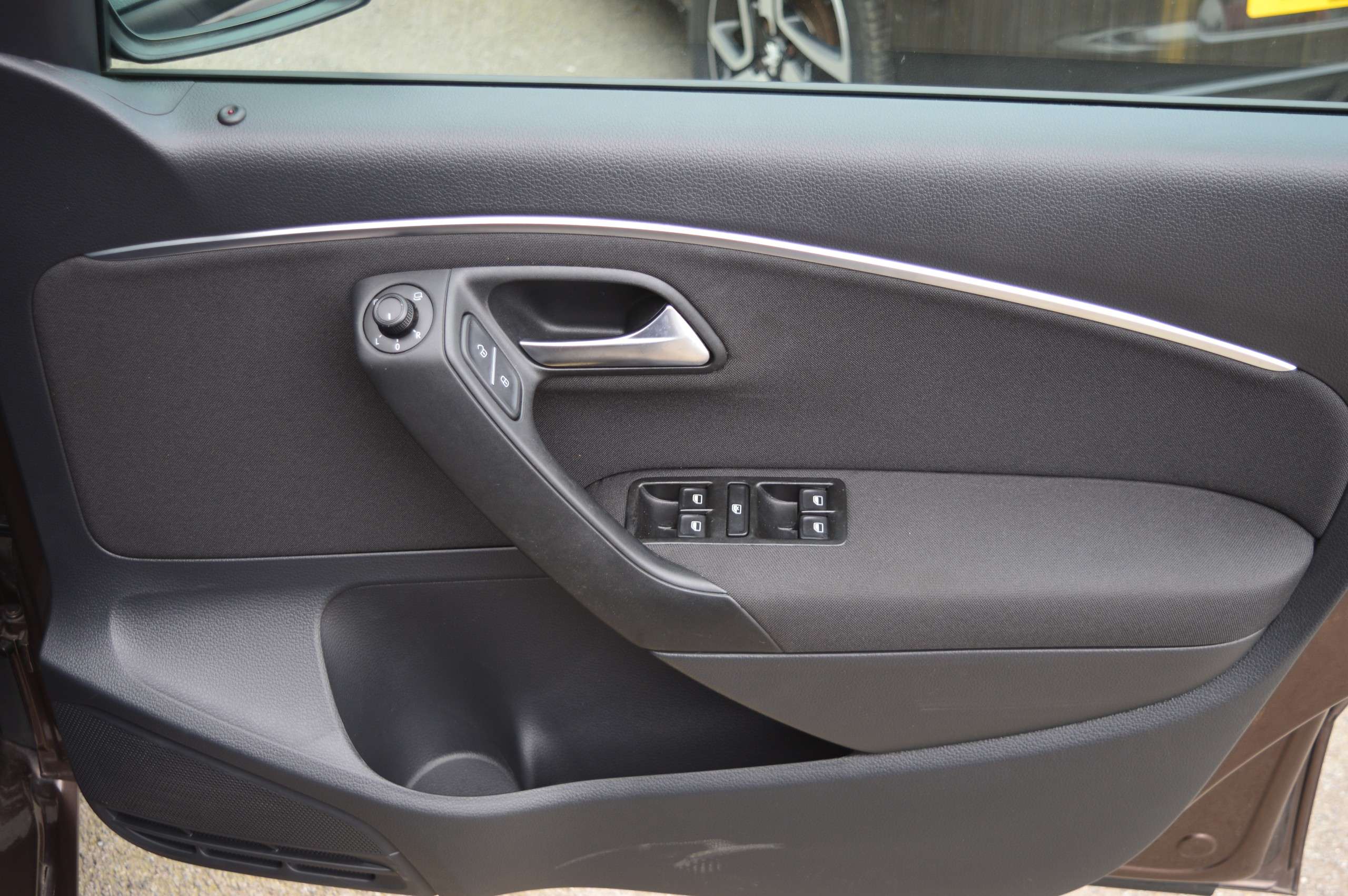 2015 VOLKSWAGEN POLO 2015 VOLKSWAGEN POLO