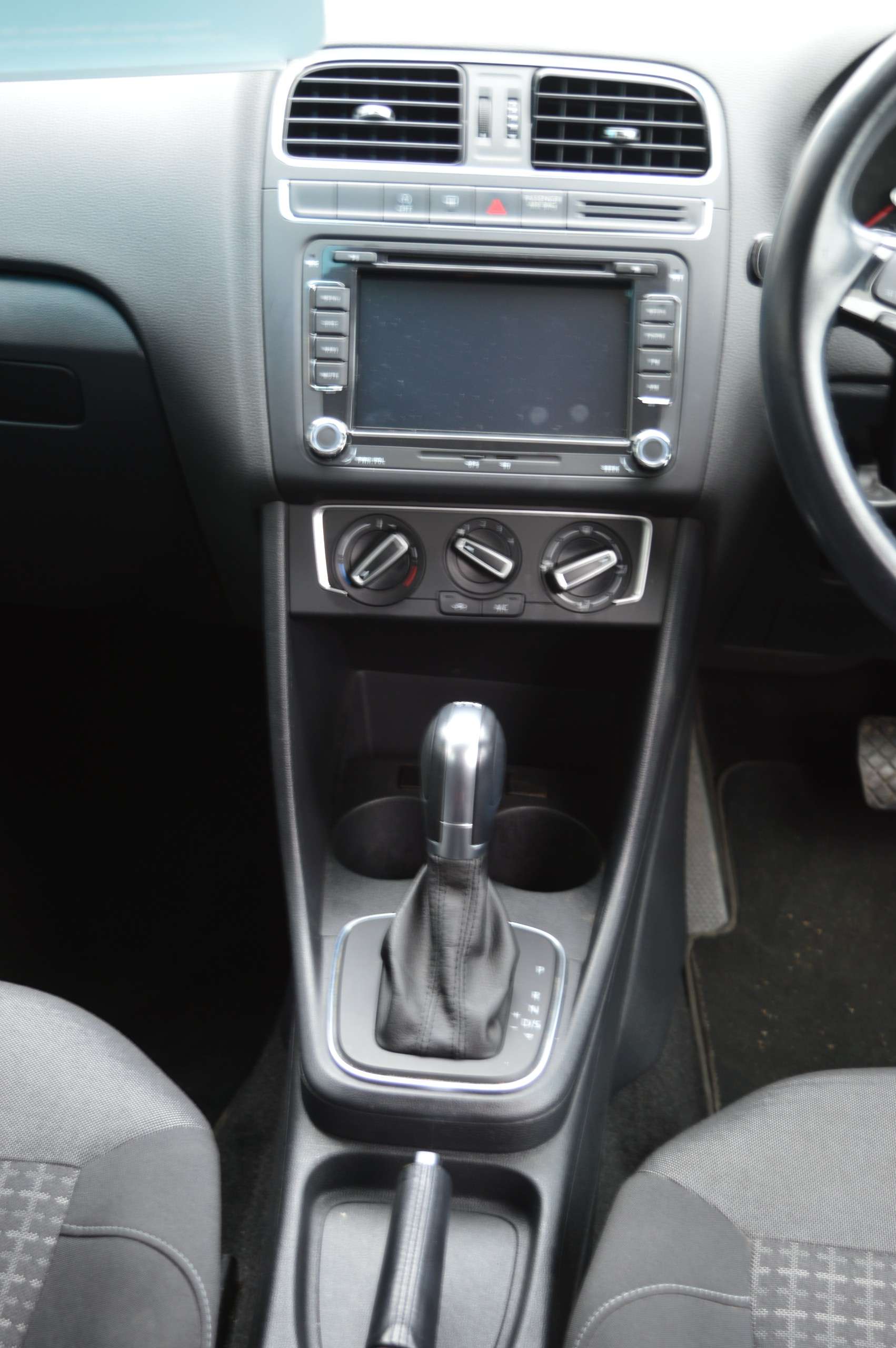 2015 VOLKSWAGEN POLO 2015 VOLKSWAGEN POLO