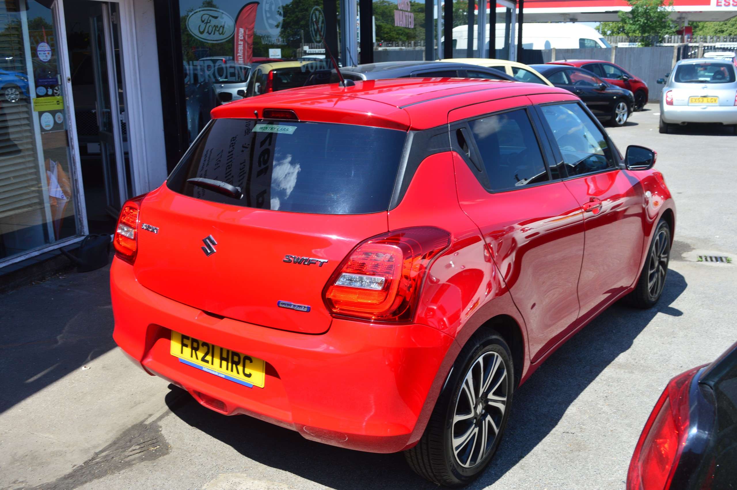 A 2021 SUZUKI SWIFT 1.2 Dualjet MHEV SZ-L Hatchback 5dr Petrol Hybrid Manual Euro 6 (s/s) (83 ps) A 2021 SUZUKI SWIFT 1.2 Dualjet MHEV SZ-L Hatchback 5dr Petrol Hybrid Manual Euro 6 (s/s) (83 ps)