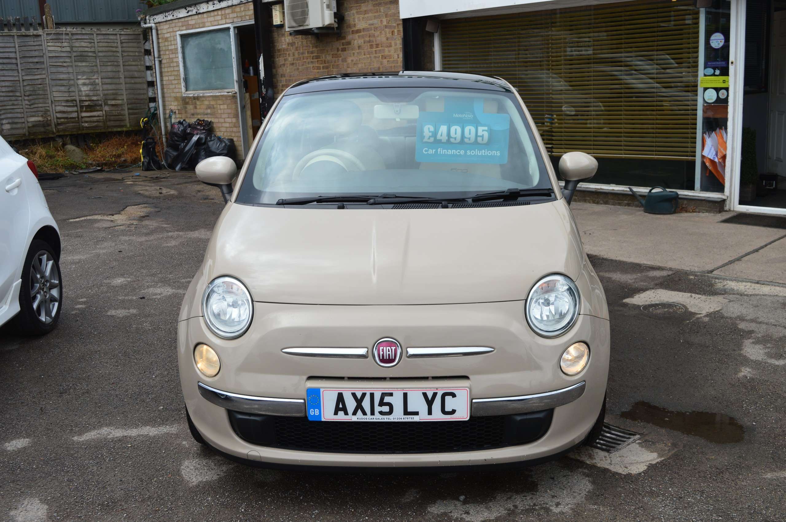 A 2015 FIAT 500 1.2 Lounge Hatchback 3dr Petrol Manual Euro 6 (s/s) (69 bhp) A 2015 FIAT 500 1.2 Lounge Hatchback 3dr Petrol Manual Euro 6 (s/s) (69 bhp)