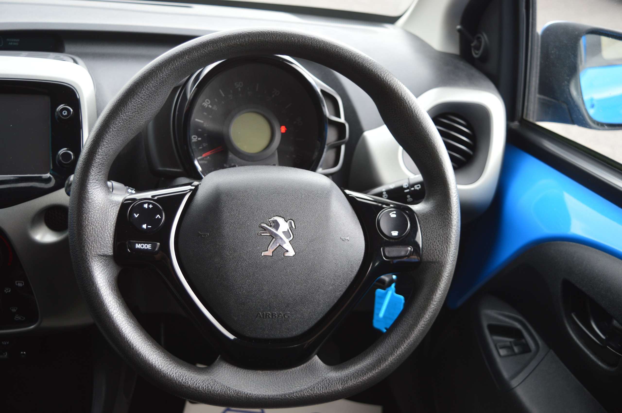 2016 PEUGEOT 108 2016 PEUGEOT 108
