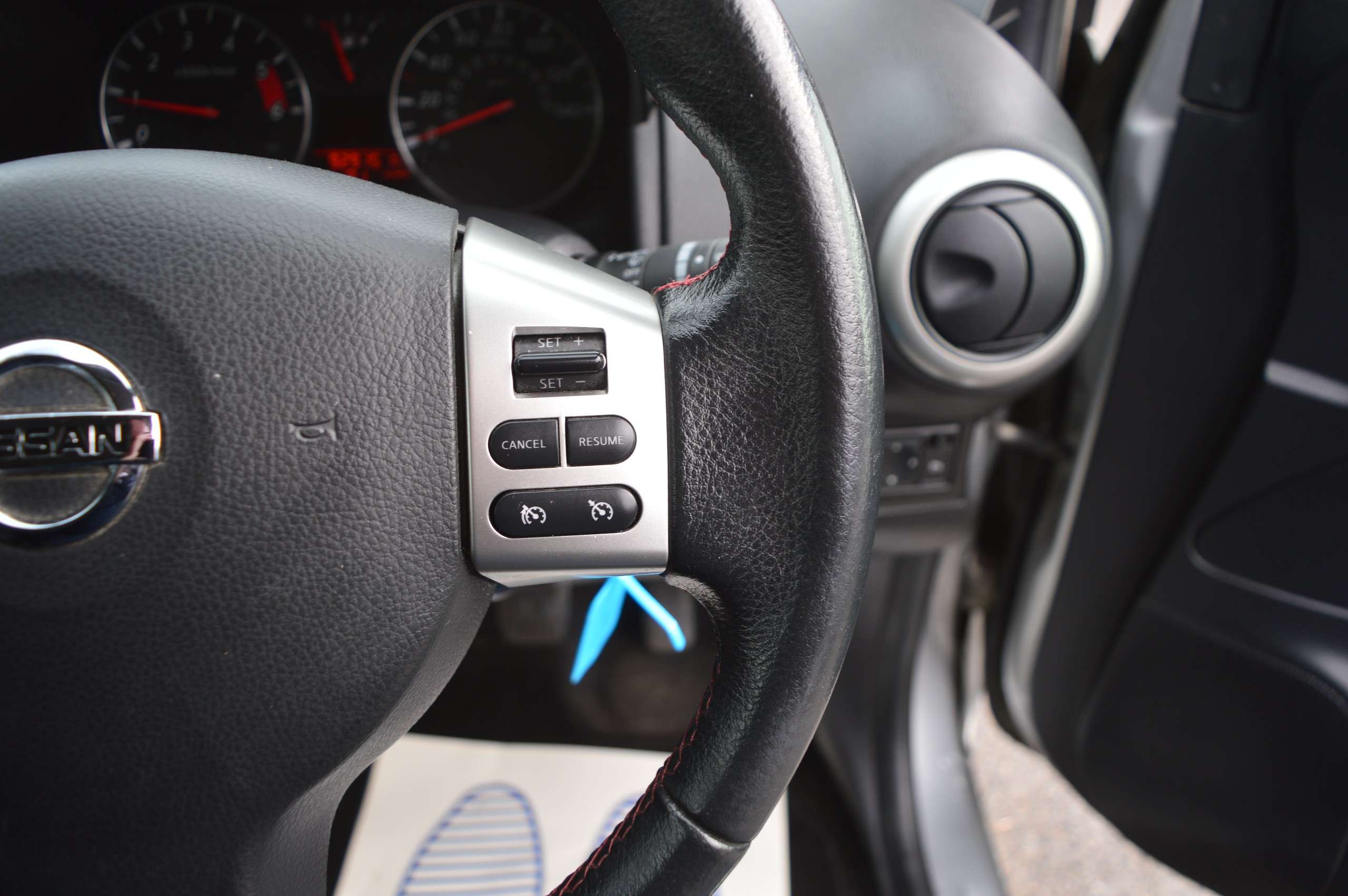 2010 NISSAN NOTE 2010 NISSAN NOTE