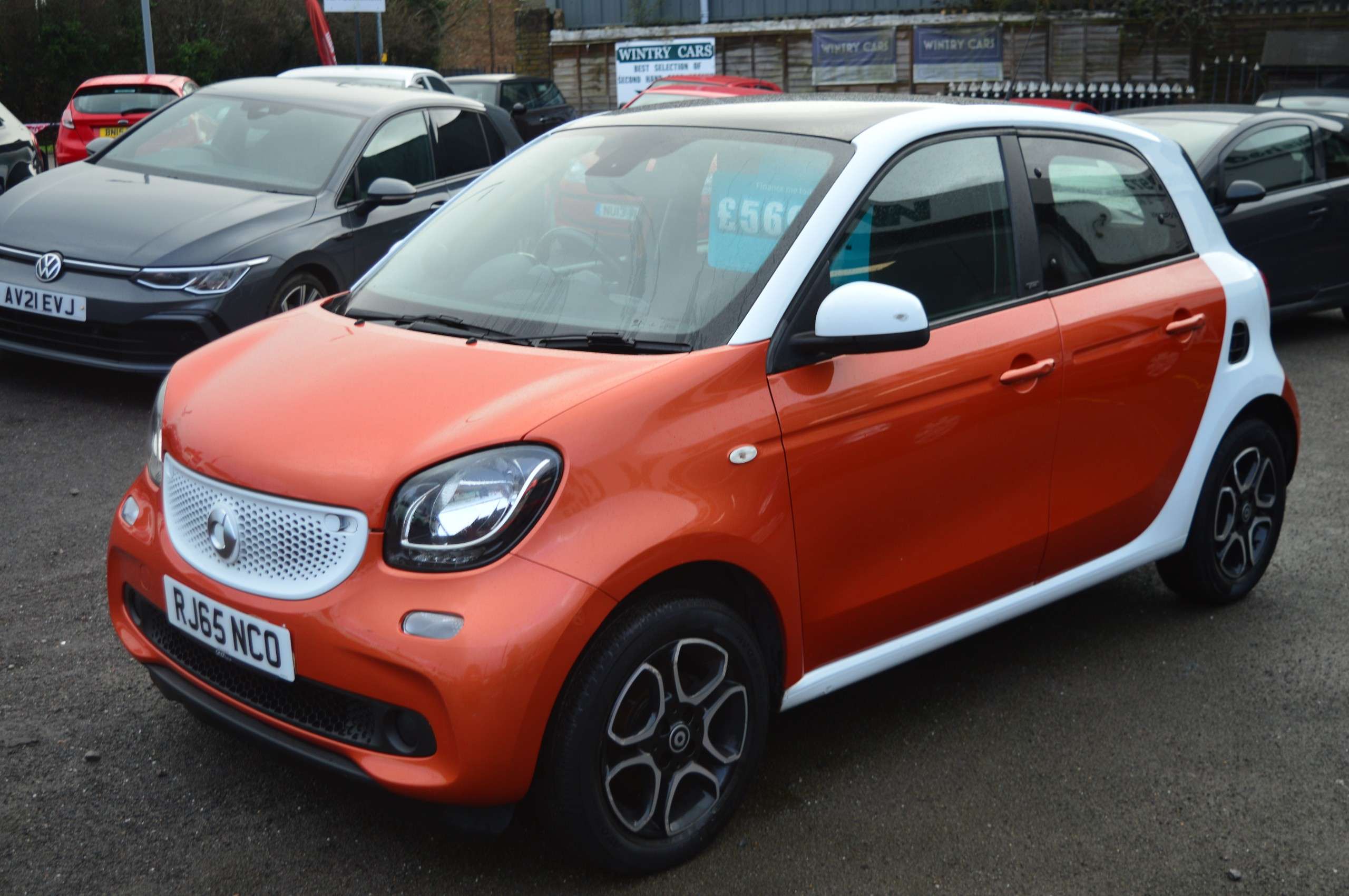 A 2015 SMART FORFOUR 1.0 Prime (Premium) Hatchback 5dr Petrol Manual Euro 6 (s/s) (71 ps) A 2015 SMART FORFOUR 1.0 Prime (Premium) Hatchback 5dr Petrol Manual Euro 6 (s/s) (71 ps)