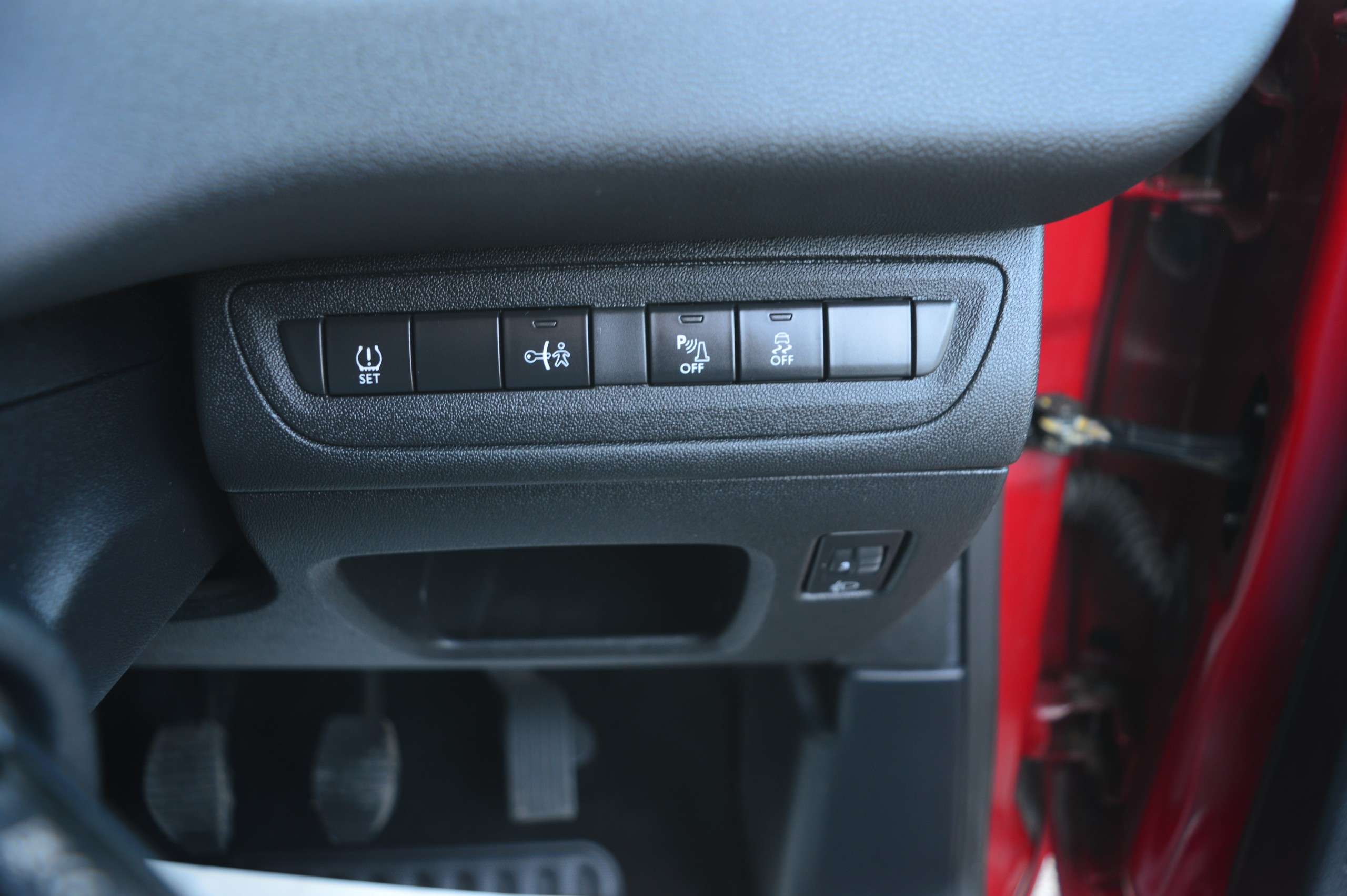 2015 PEUGEOT 208 2015 PEUGEOT 208