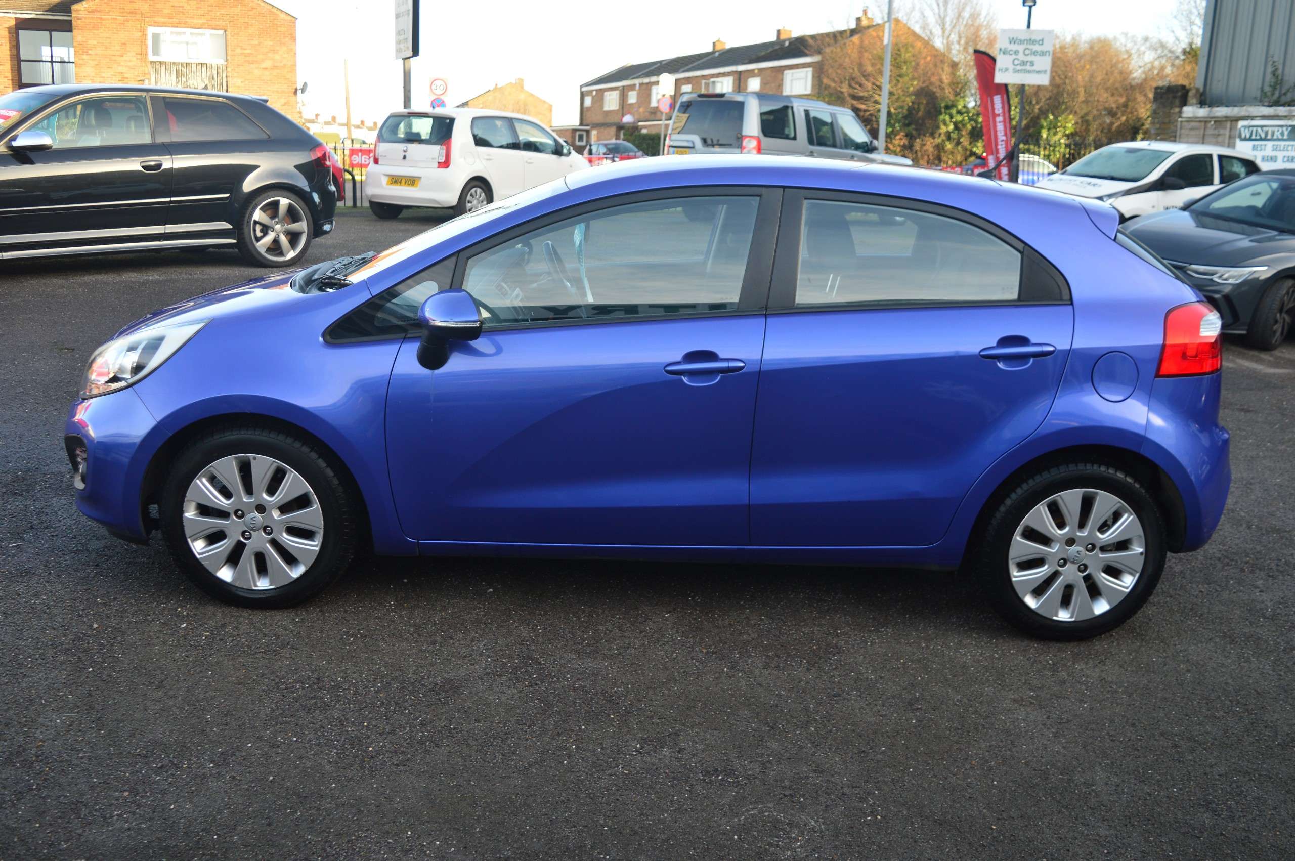 2013 KIA RIO 2013 KIA RIO