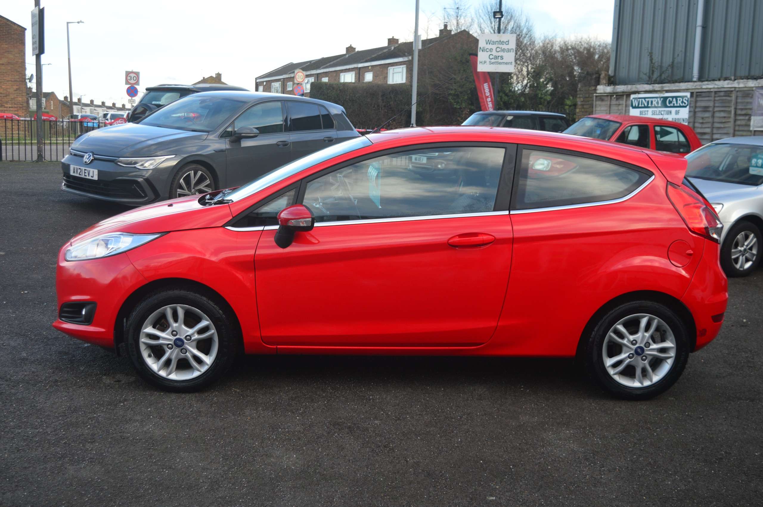 A 2015 FORD FIESTA 1.25 Zetec Hatchback 3dr Petrol Manual Euro 6 (82 ps) A 2015 FORD FIESTA 1.25 Zetec Hatchback 3dr Petrol Manual Euro 6 (82 ps)
