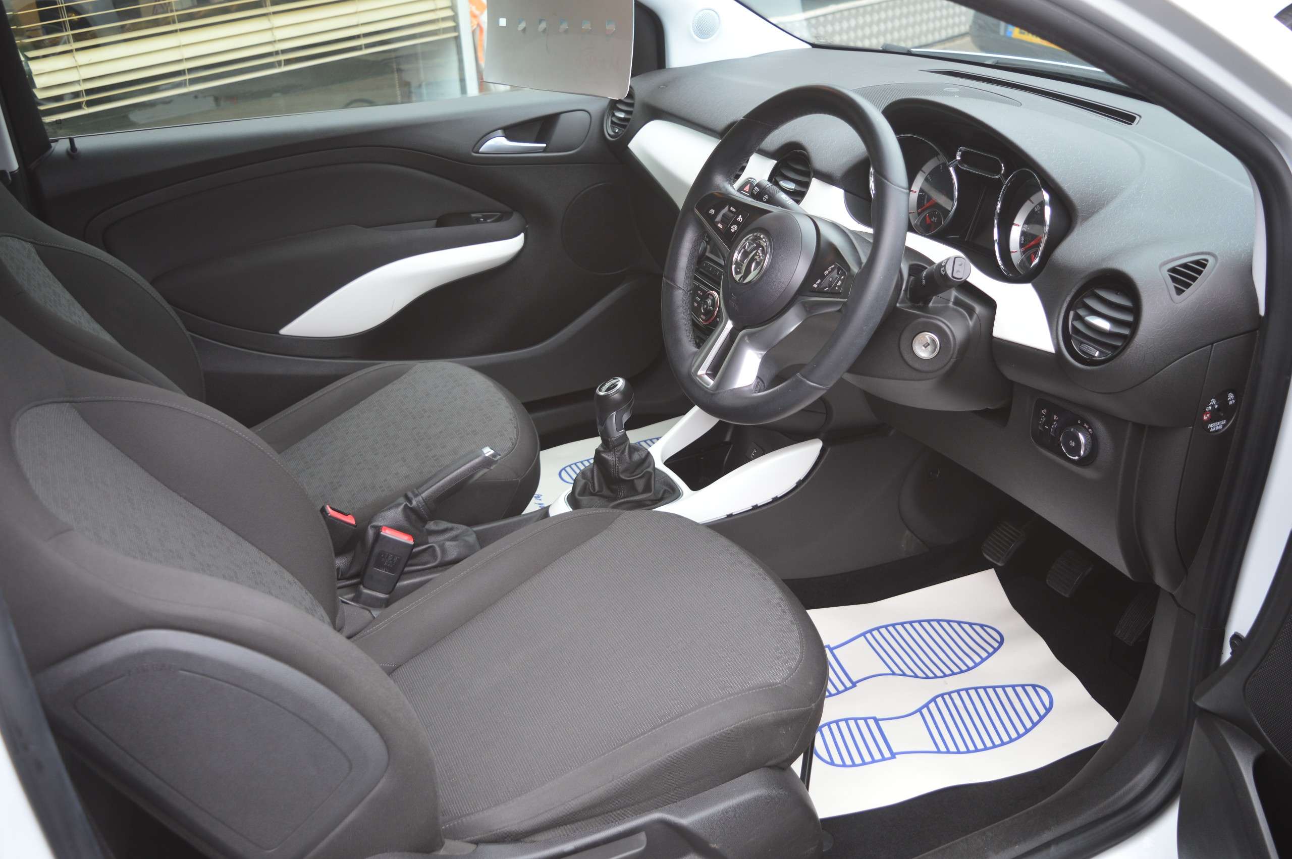 A 2014 VAUXHALL ADAM 1.2 16v JAM Hatchback 3dr Petrol Manual Euro 5 (70 ps) A 2014 VAUXHALL ADAM 1.2 16v JAM Hatchback 3dr Petrol Manual Euro 5 (70 ps)