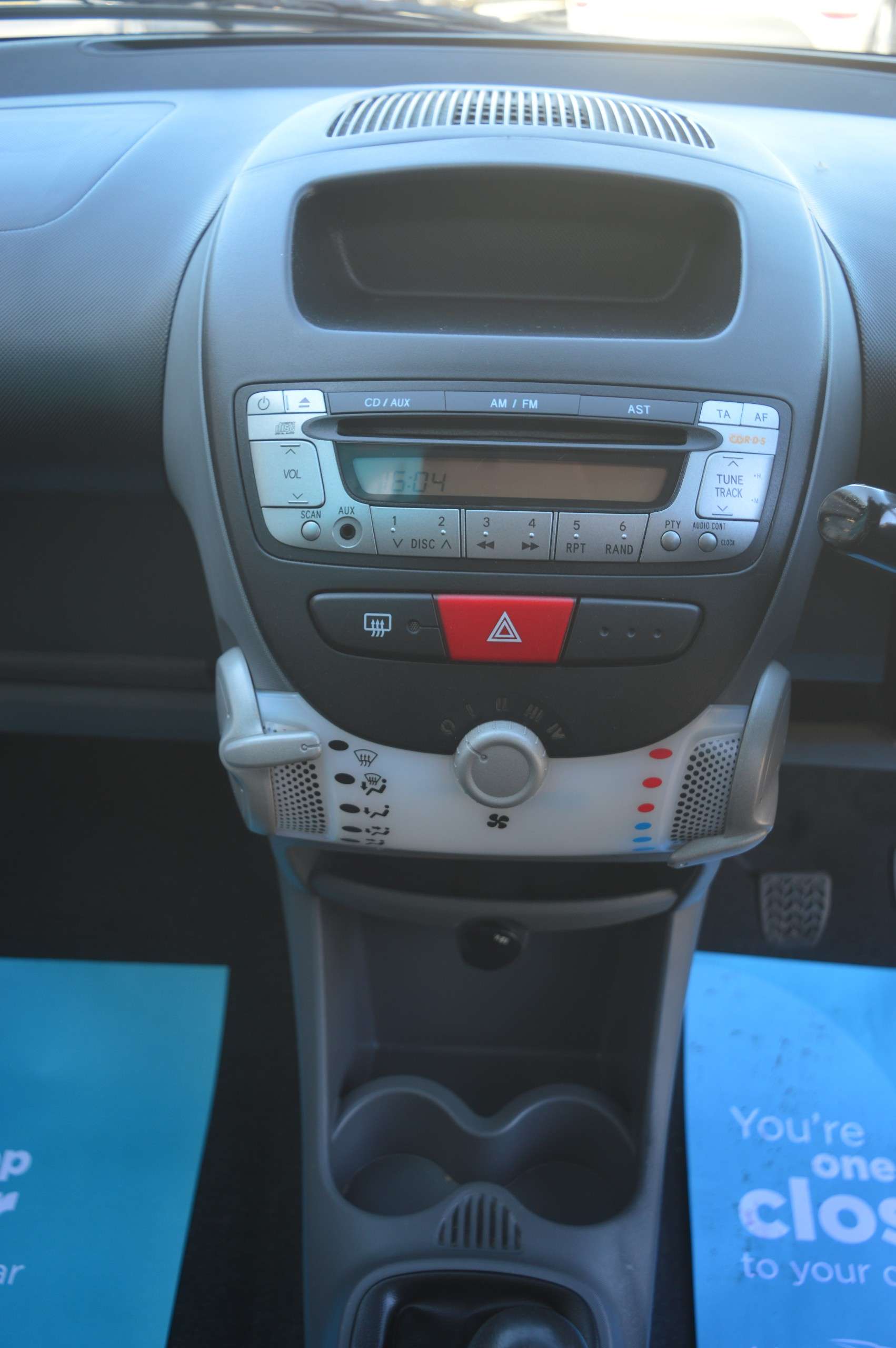2011 PEUGEOT 107 2011 PEUGEOT 107