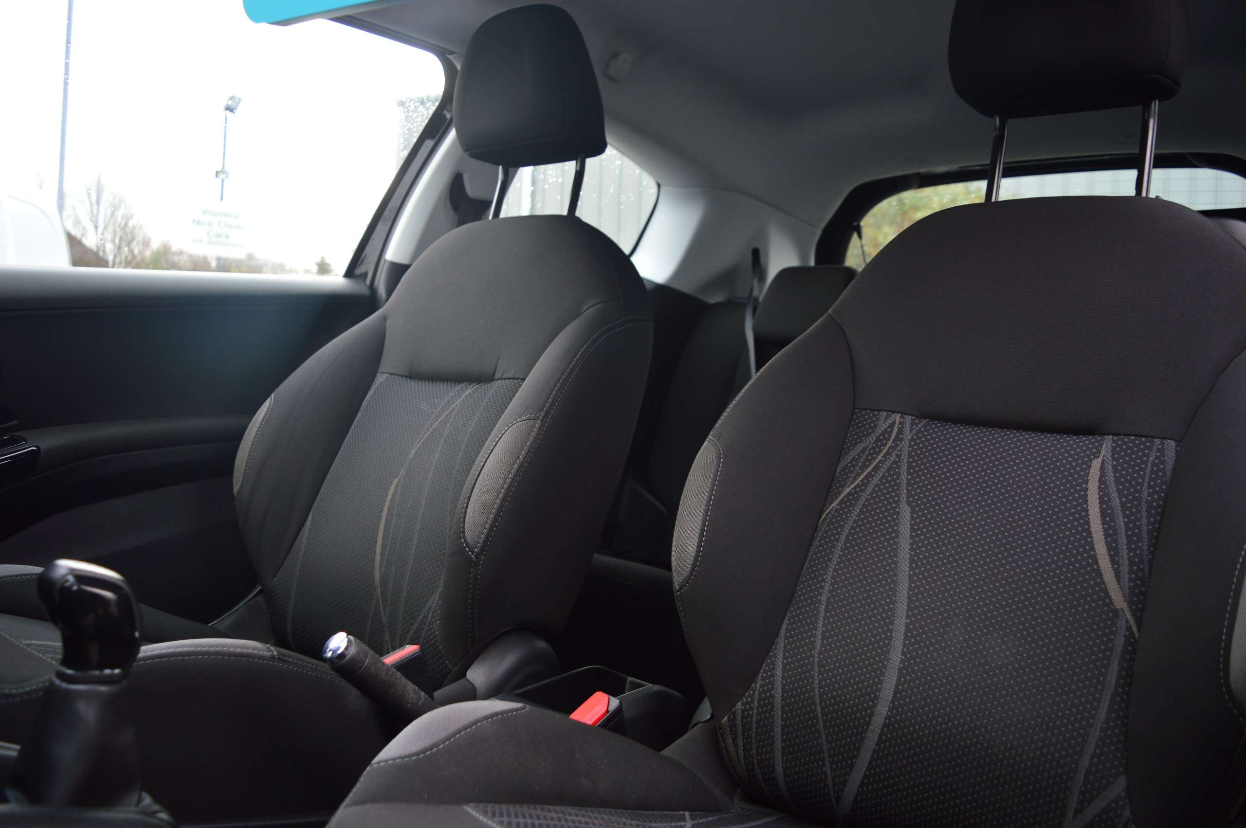 2014 PEUGEOT 208 2014 PEUGEOT 208