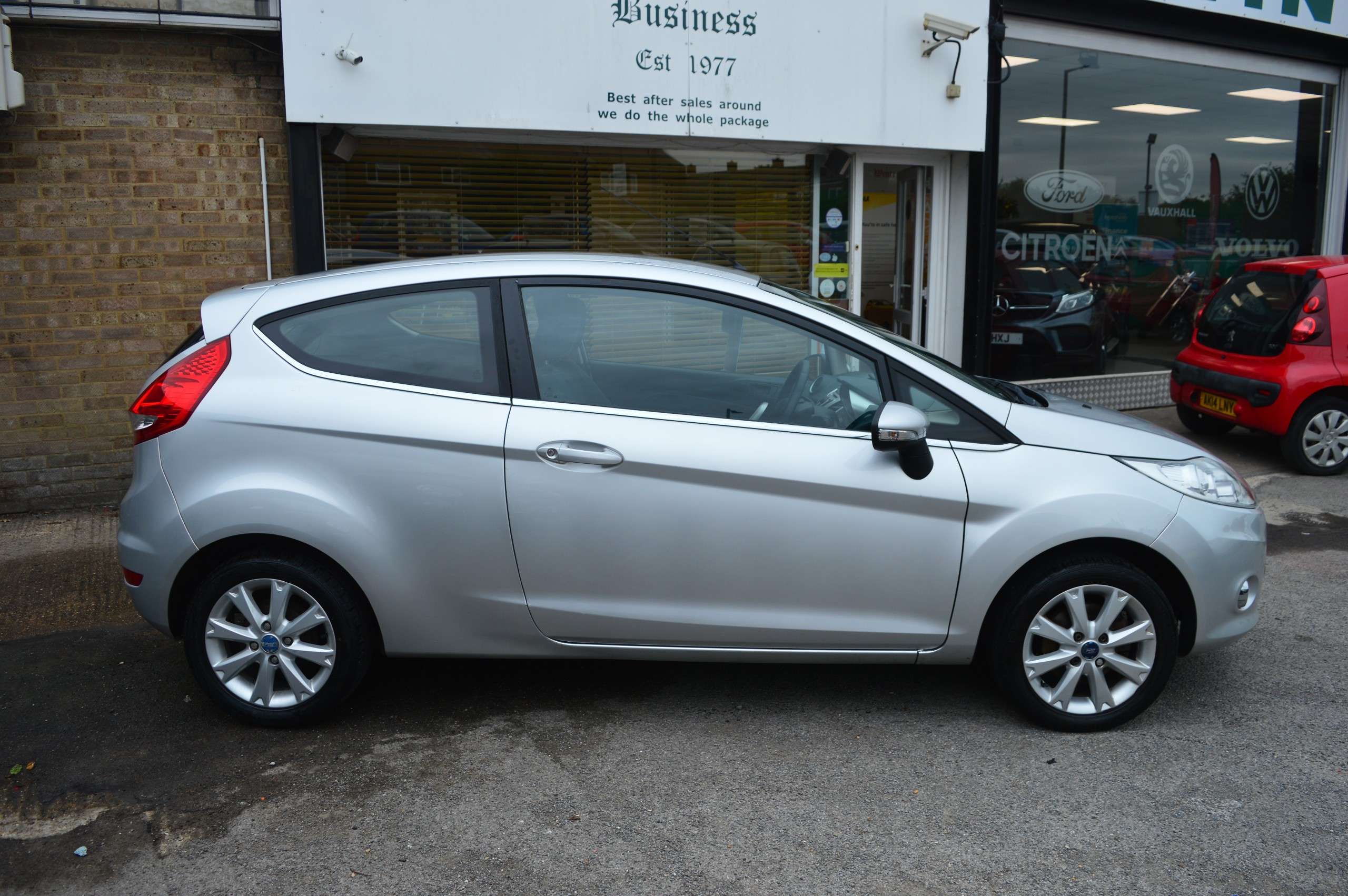 2010 FORD FIESTA 2010 FORD FIESTA