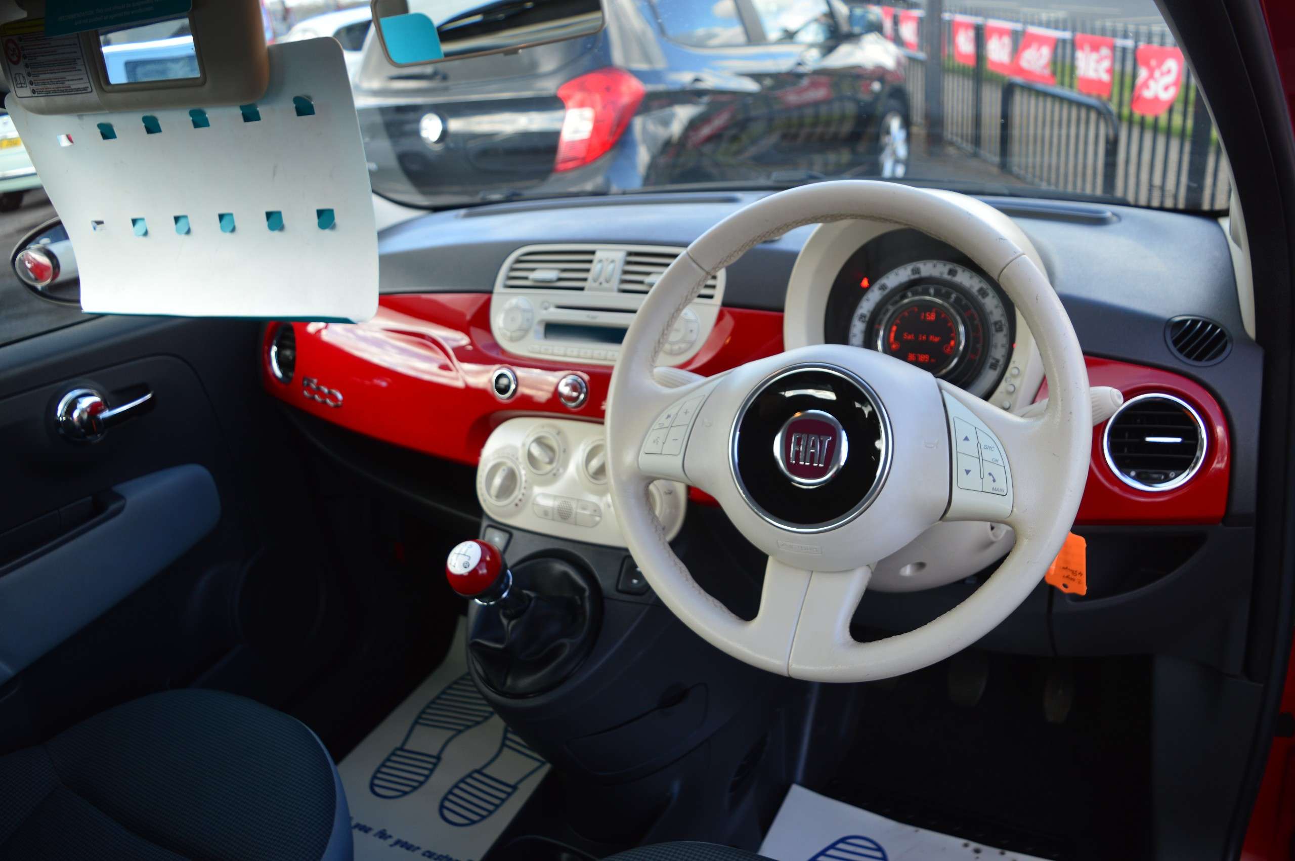 A 2015 FIAT 500 1.2 Colour Therapy Hatchback 3dr Petrol Manual Euro 6 (s/s) (69 bhp) A 2015 FIAT 500 1.2 Colour Therapy Hatchback 3dr Petrol Manual Euro 6 (s/s) (69 bhp)