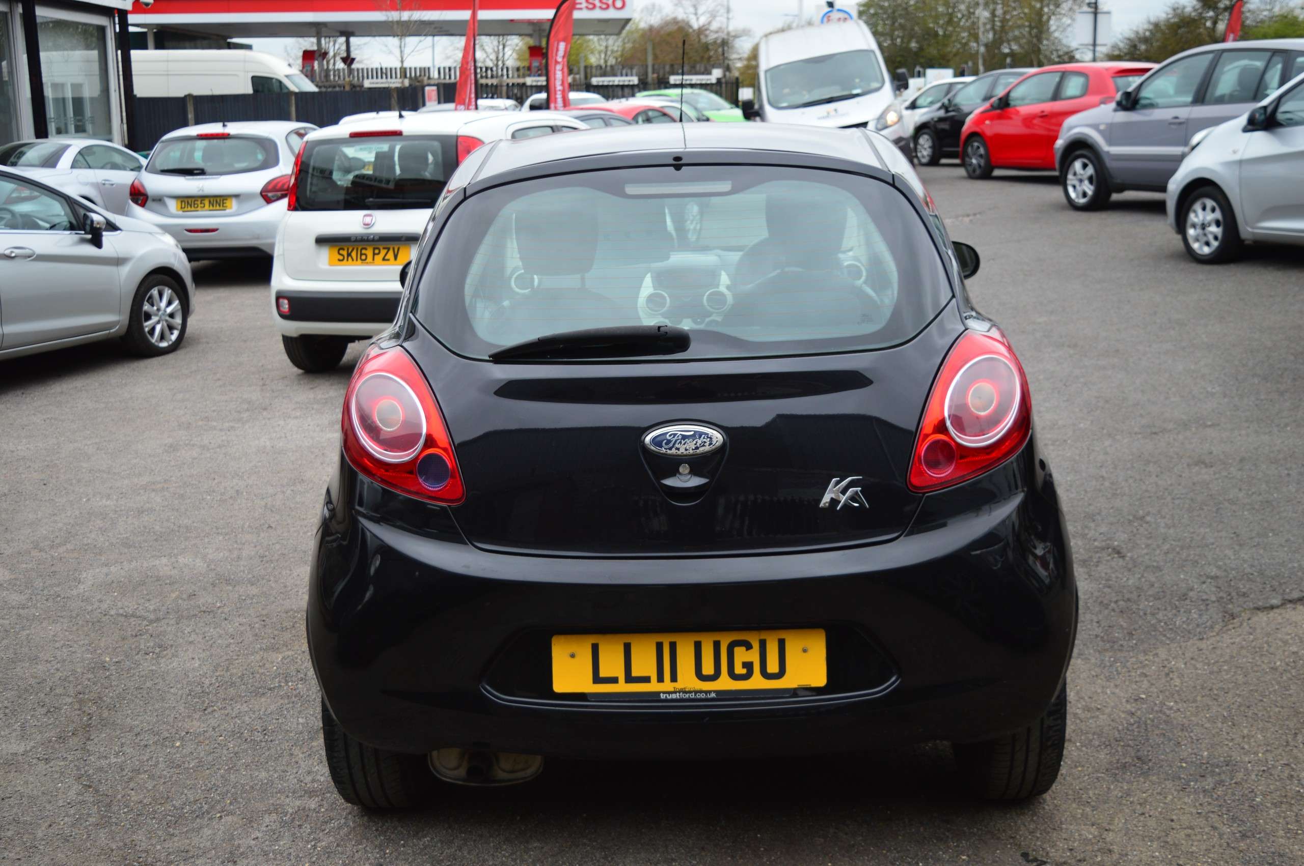 2011 FORD KA 2011 FORD KA