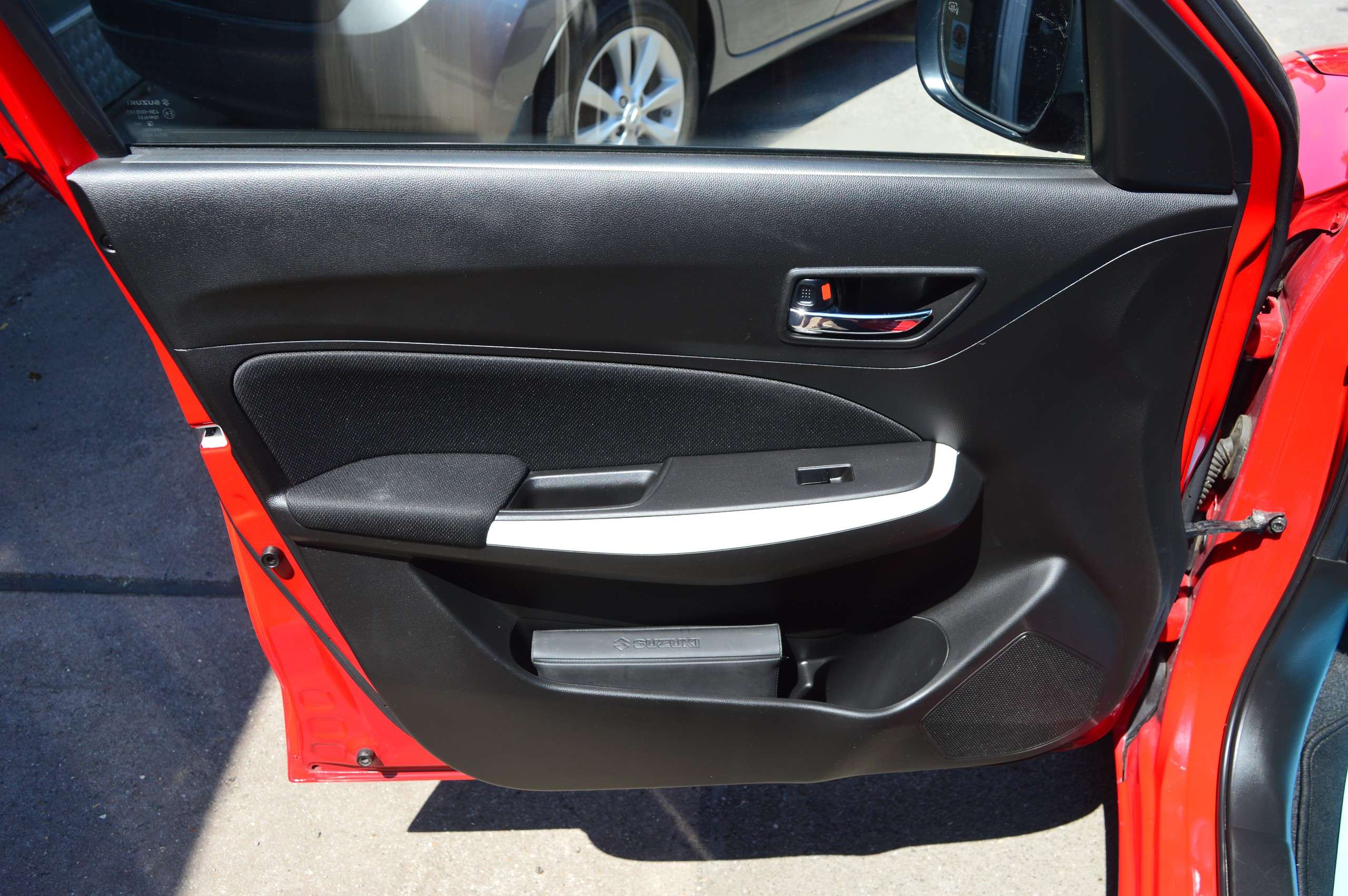 2021 SUZUKI SWIFT 2021 SUZUKI SWIFT