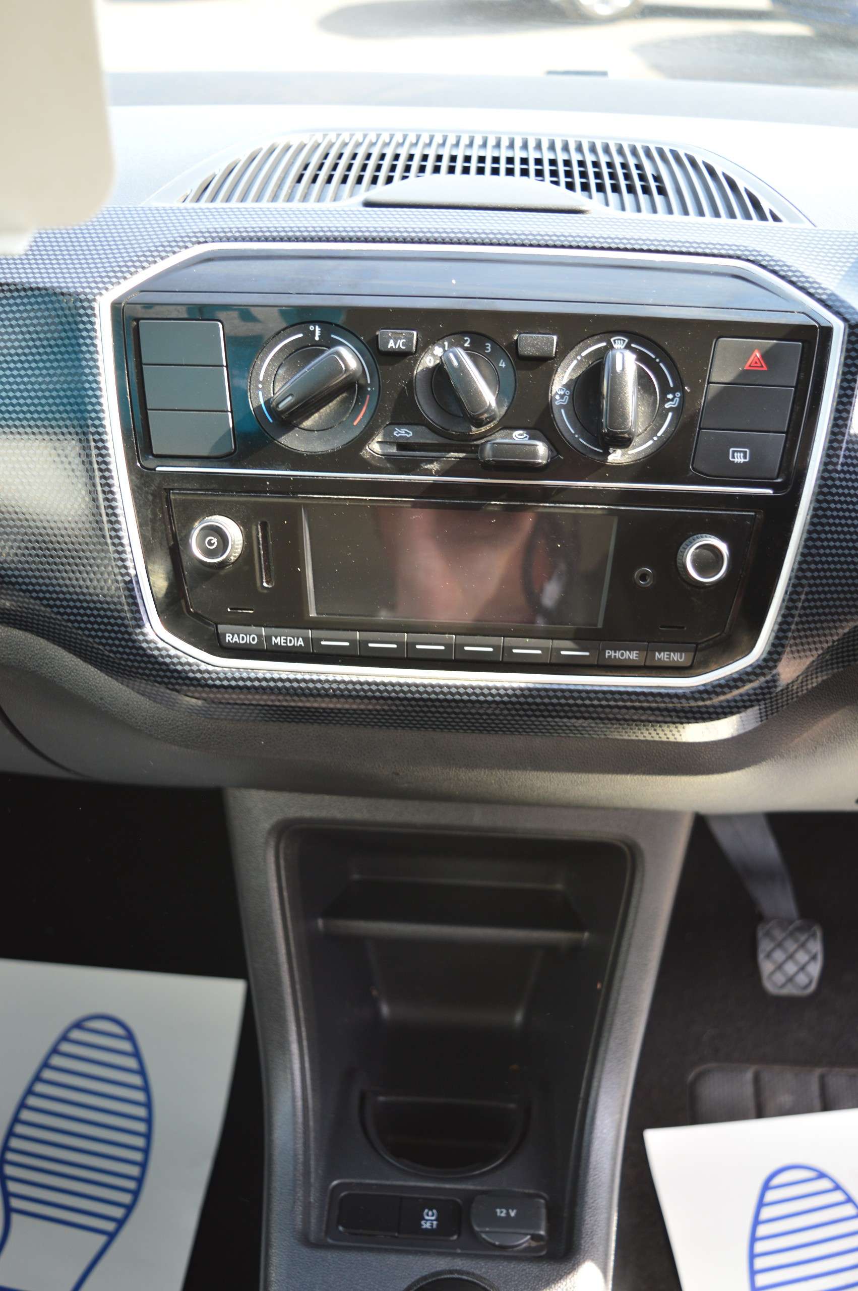 2016 VOLKSWAGEN UP 2016 VOLKSWAGEN UP