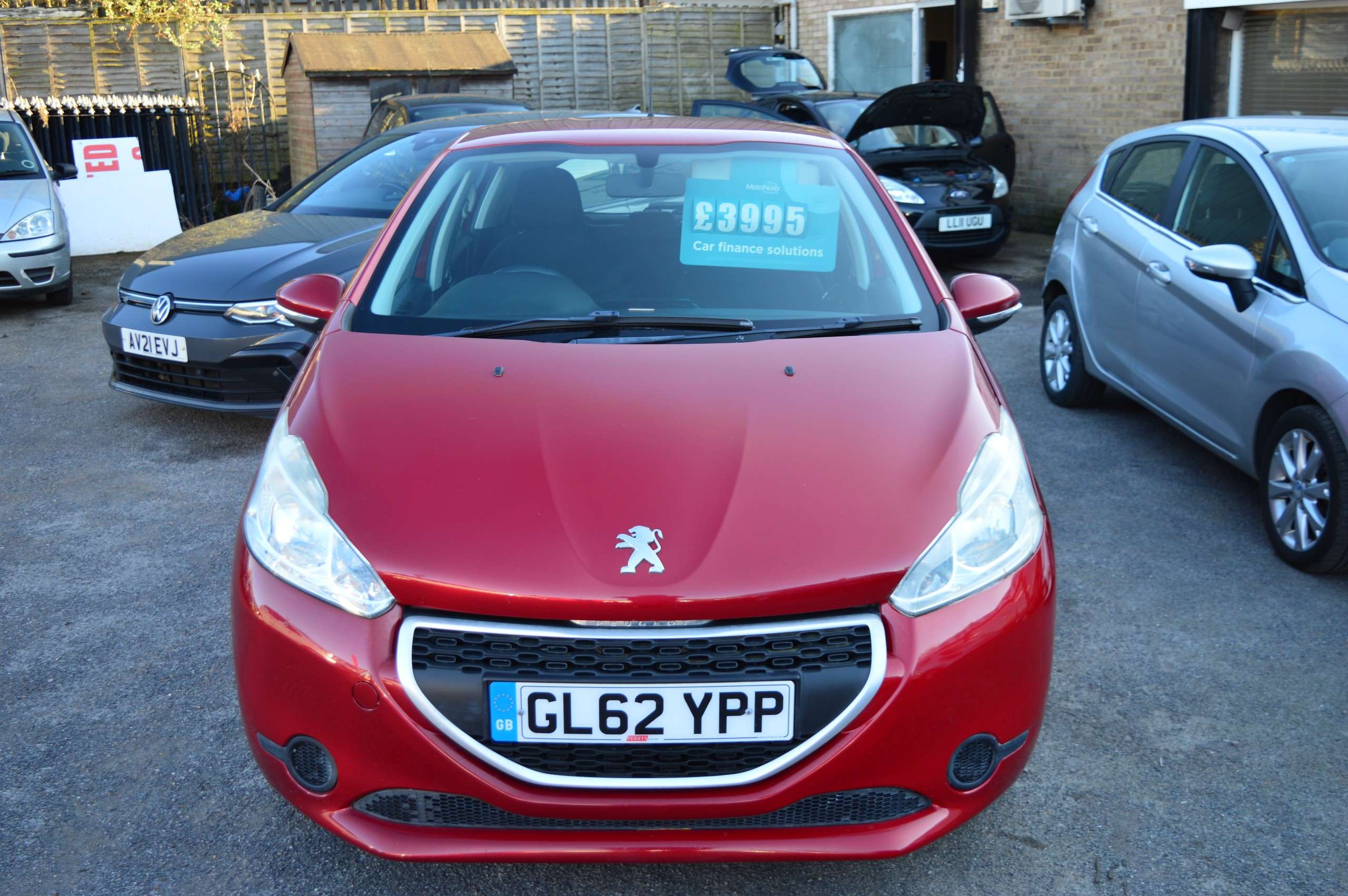 A 2013 PEUGEOT 208 1.2 VTi Access+ Hatchback 5dr Petrol Manual Euro 5 (82 ps) A 2013 PEUGEOT 208 1.2 VTi Access+ Hatchback 5dr Petrol Manual Euro 5 (82 ps)