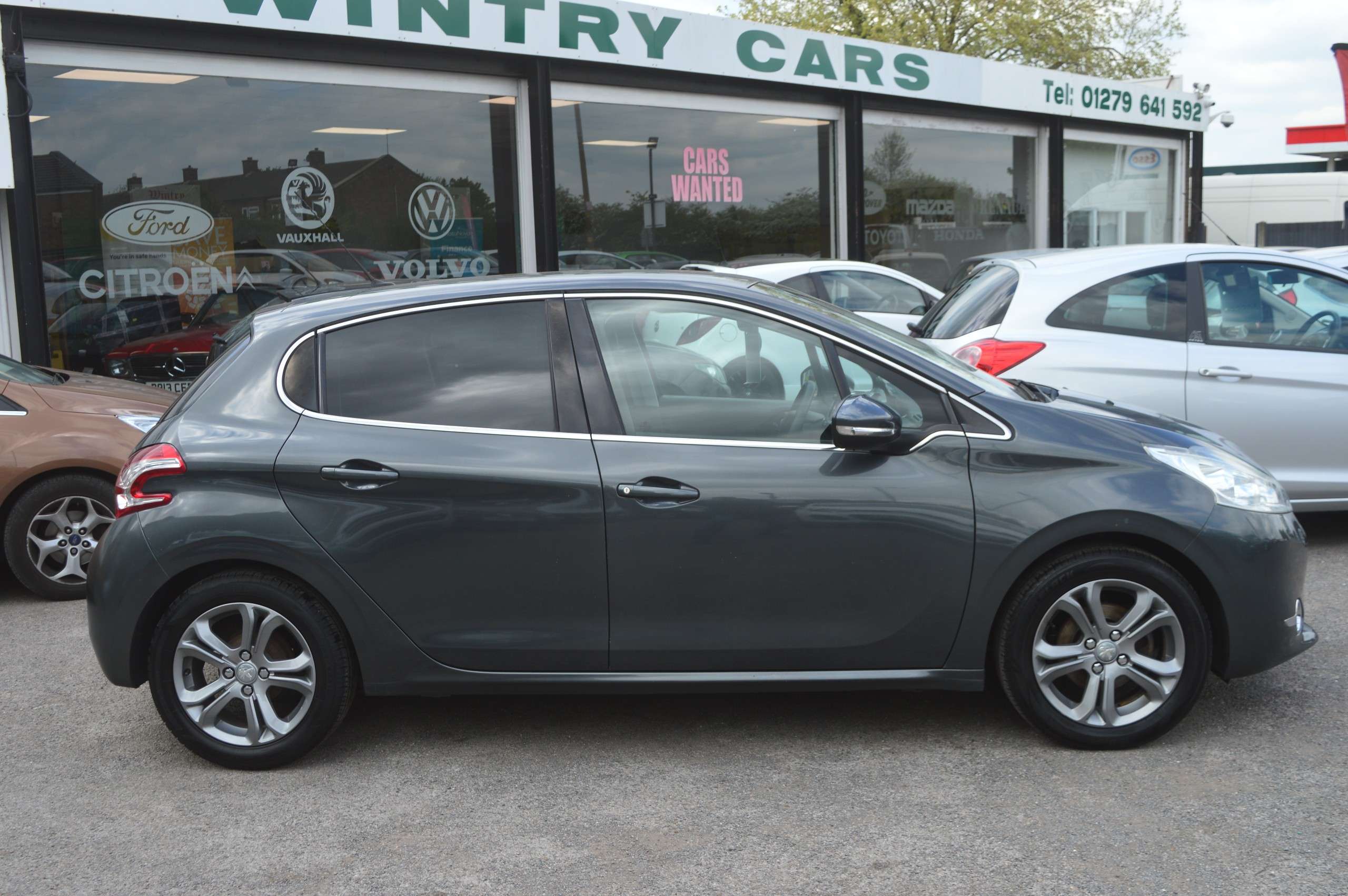2015 PEUGEOT 208 2015 PEUGEOT 208