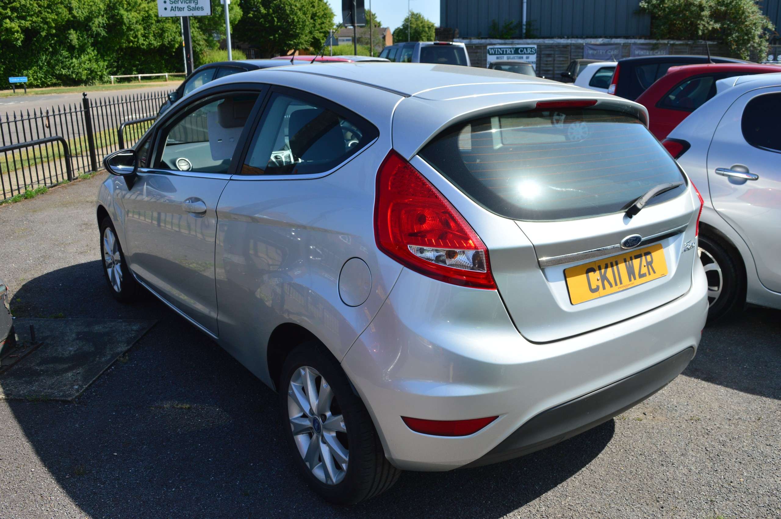 2011 FORD FIESTA 2011 FORD FIESTA
