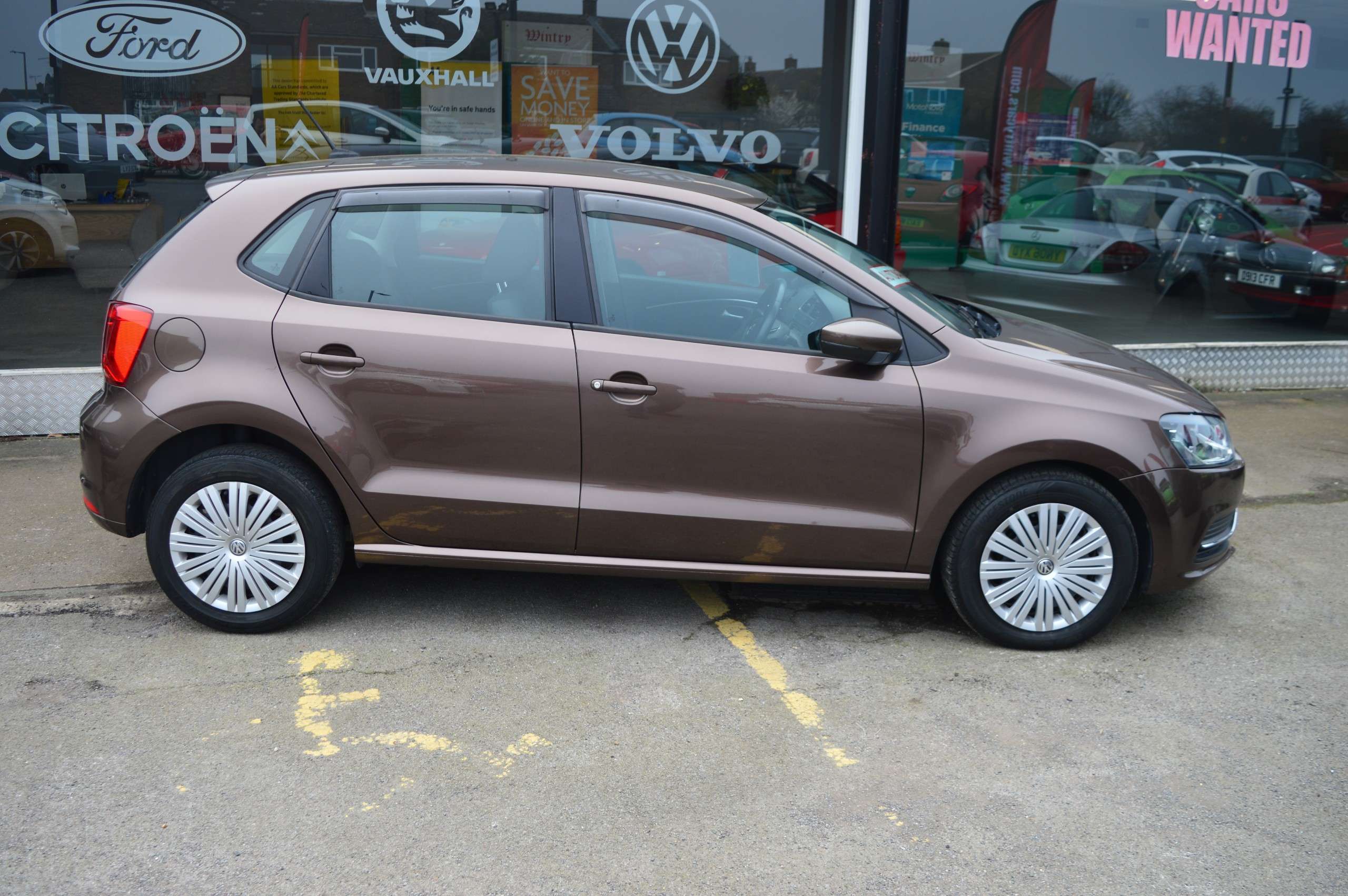 2015 VOLKSWAGEN POLO 2015 VOLKSWAGEN POLO