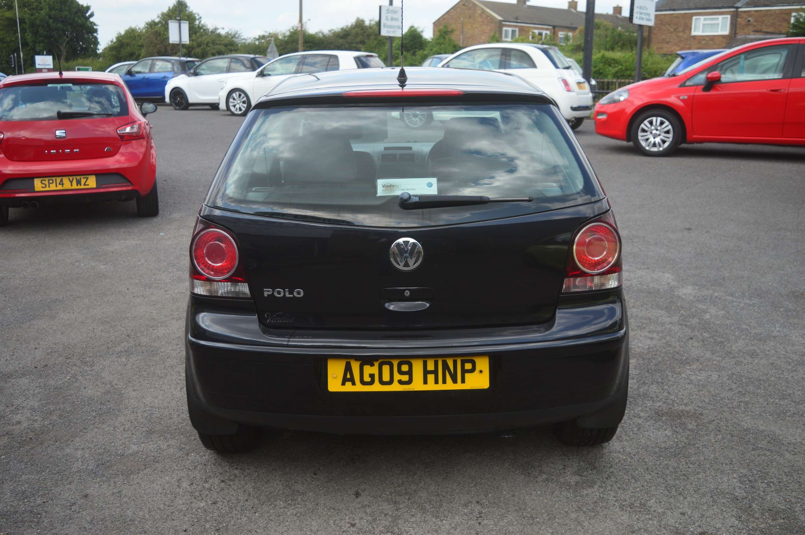 A 2009 VOLKSWAGEN POLO MATCH 3-Door A 2009 VOLKSWAGEN POLO MATCH 3-Door