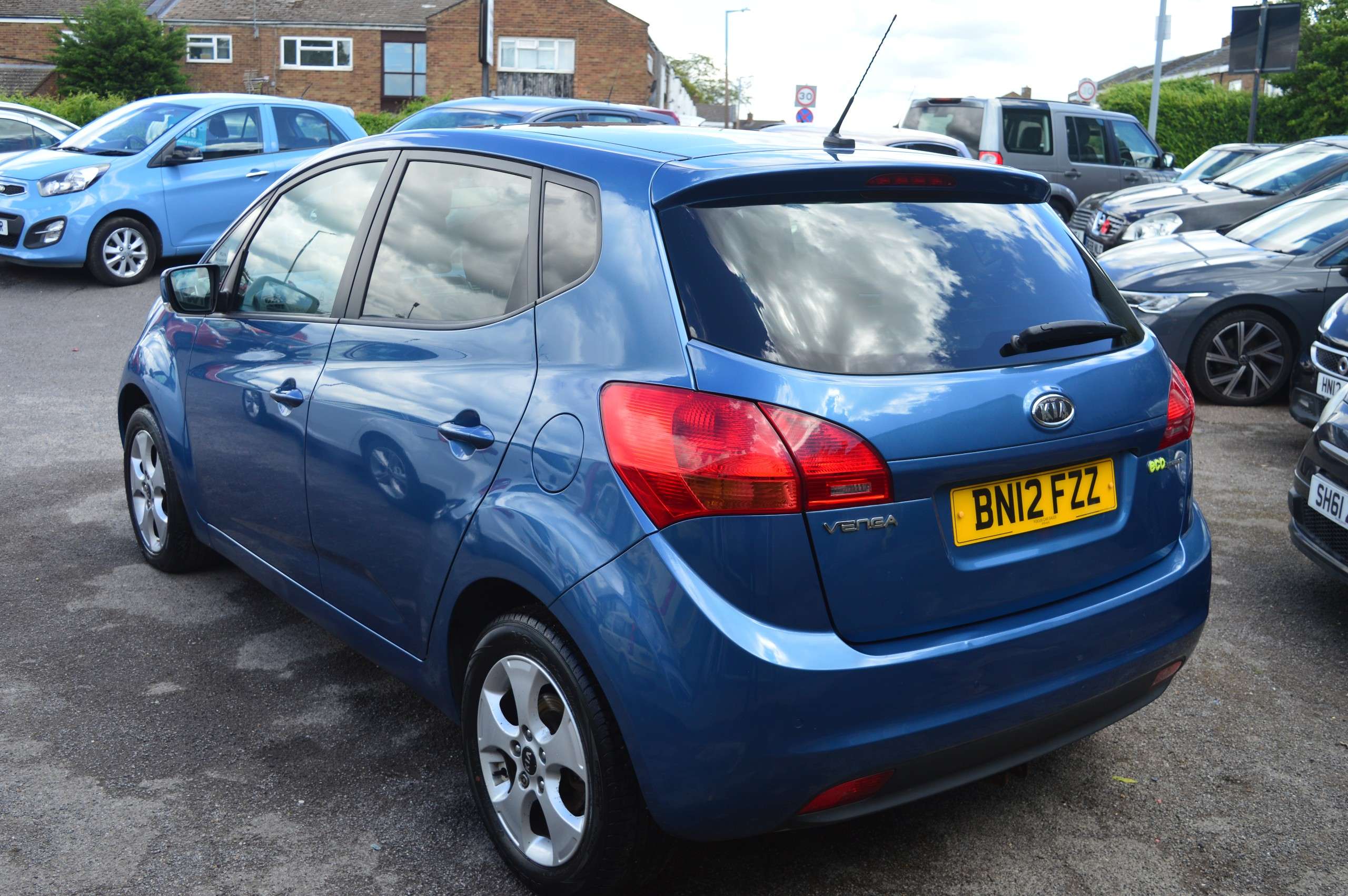 2012 KIA VENGA 2012 KIA VENGA