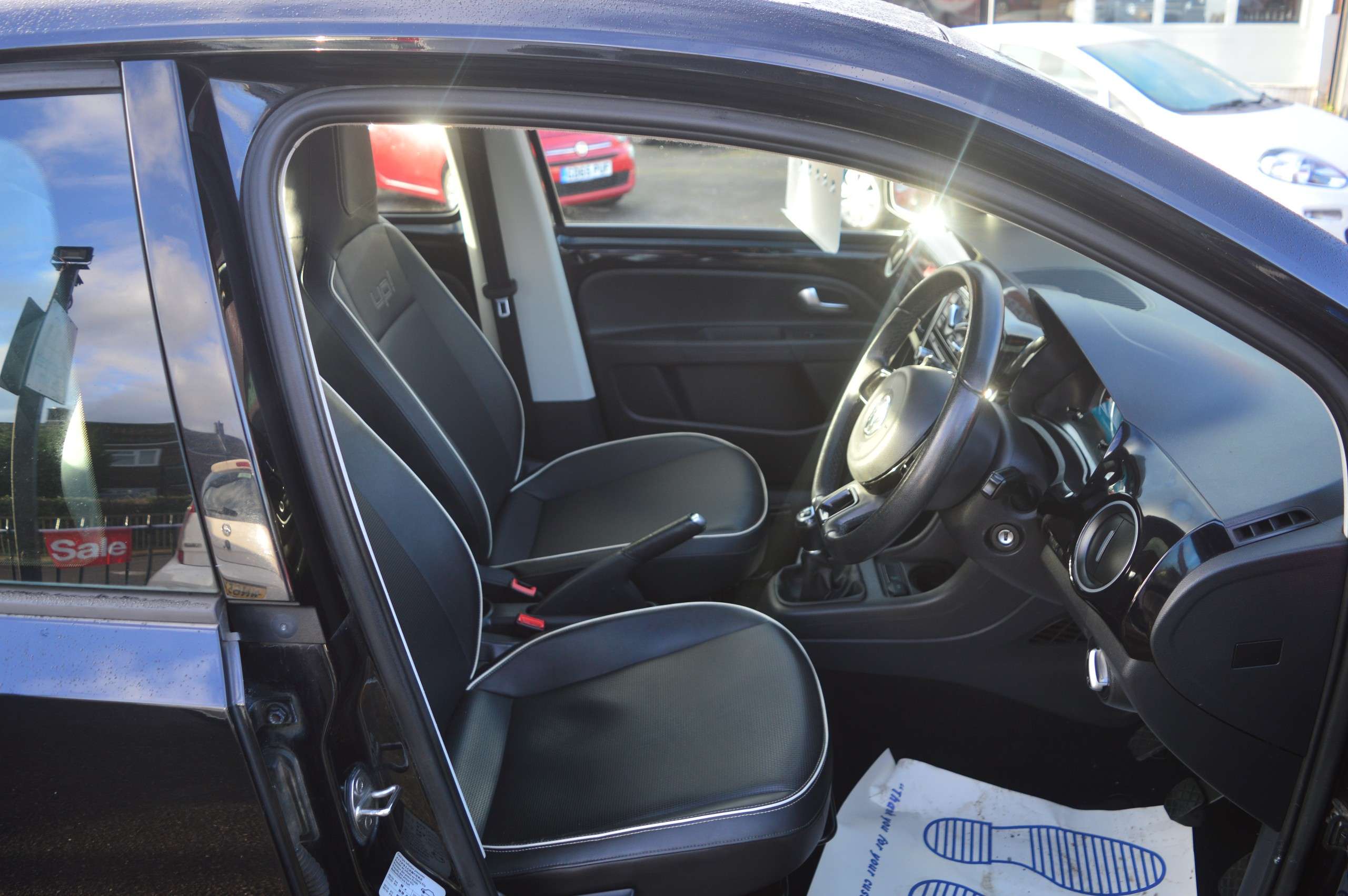 2014 VOLKSWAGEN UP 2014 VOLKSWAGEN UP