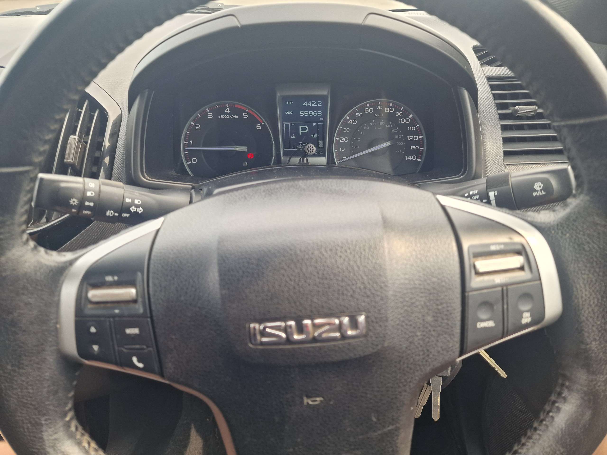2016 ISUZU D-MAX 2016 ISUZU D-MAX