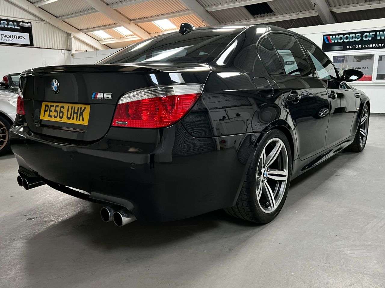 2006 BMW M5 2006 BMW M5