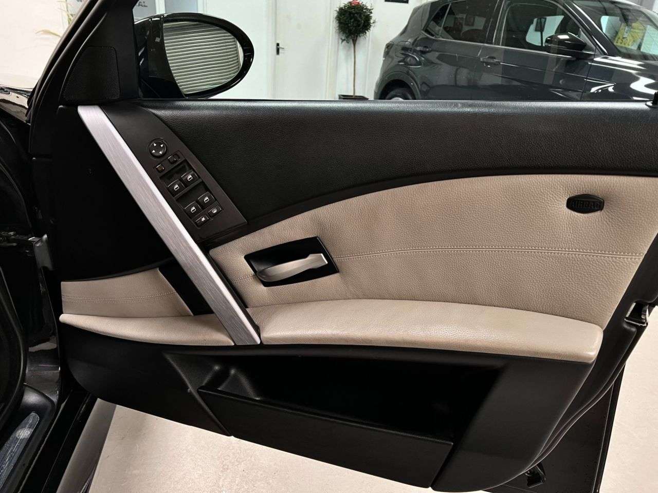 2006 BMW M5 2006 BMW M5