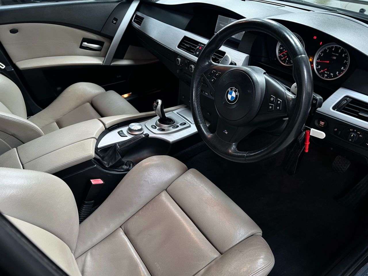 2006 BMW M5 2006 BMW M5
