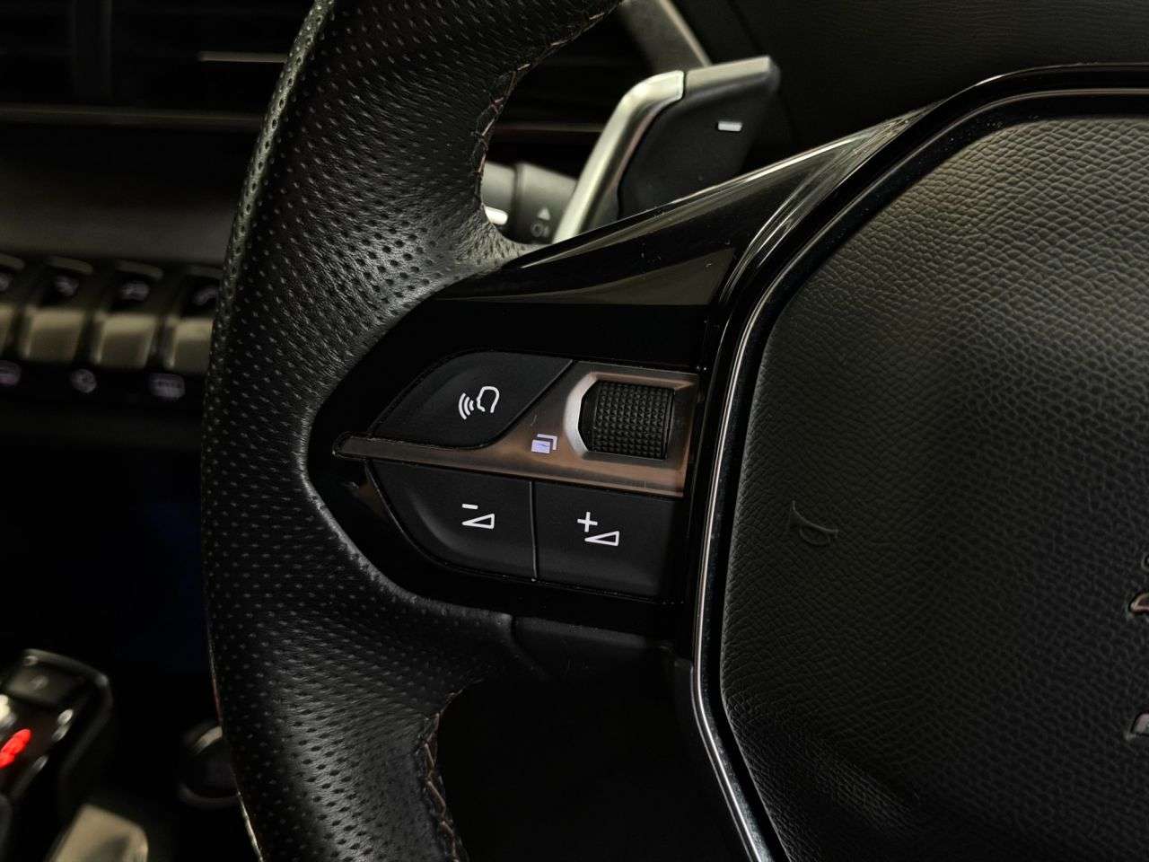 2022 PEUGEOT 3008 2022 PEUGEOT 3008