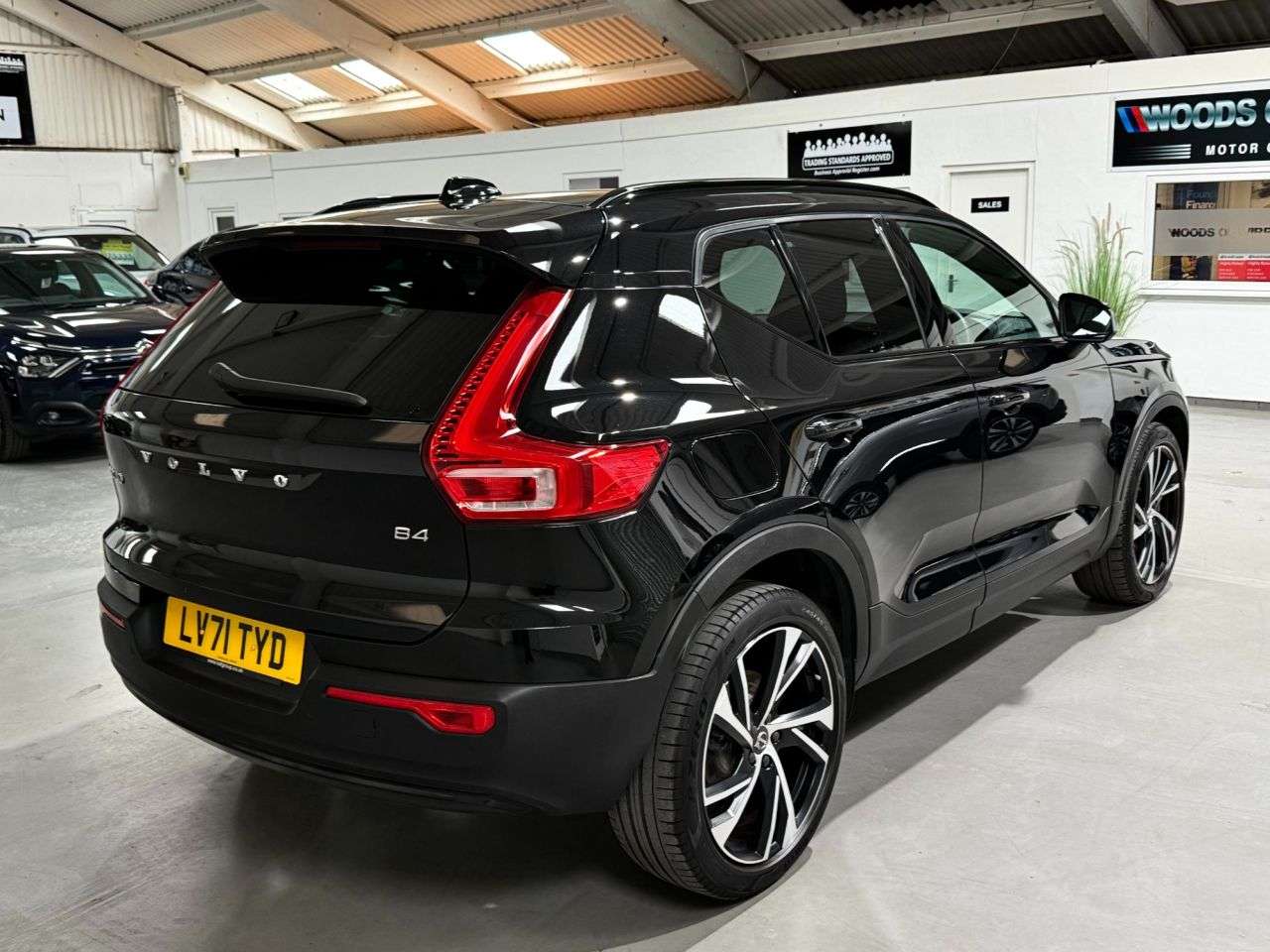 2022 VOLVO XC40 2022 VOLVO XC40