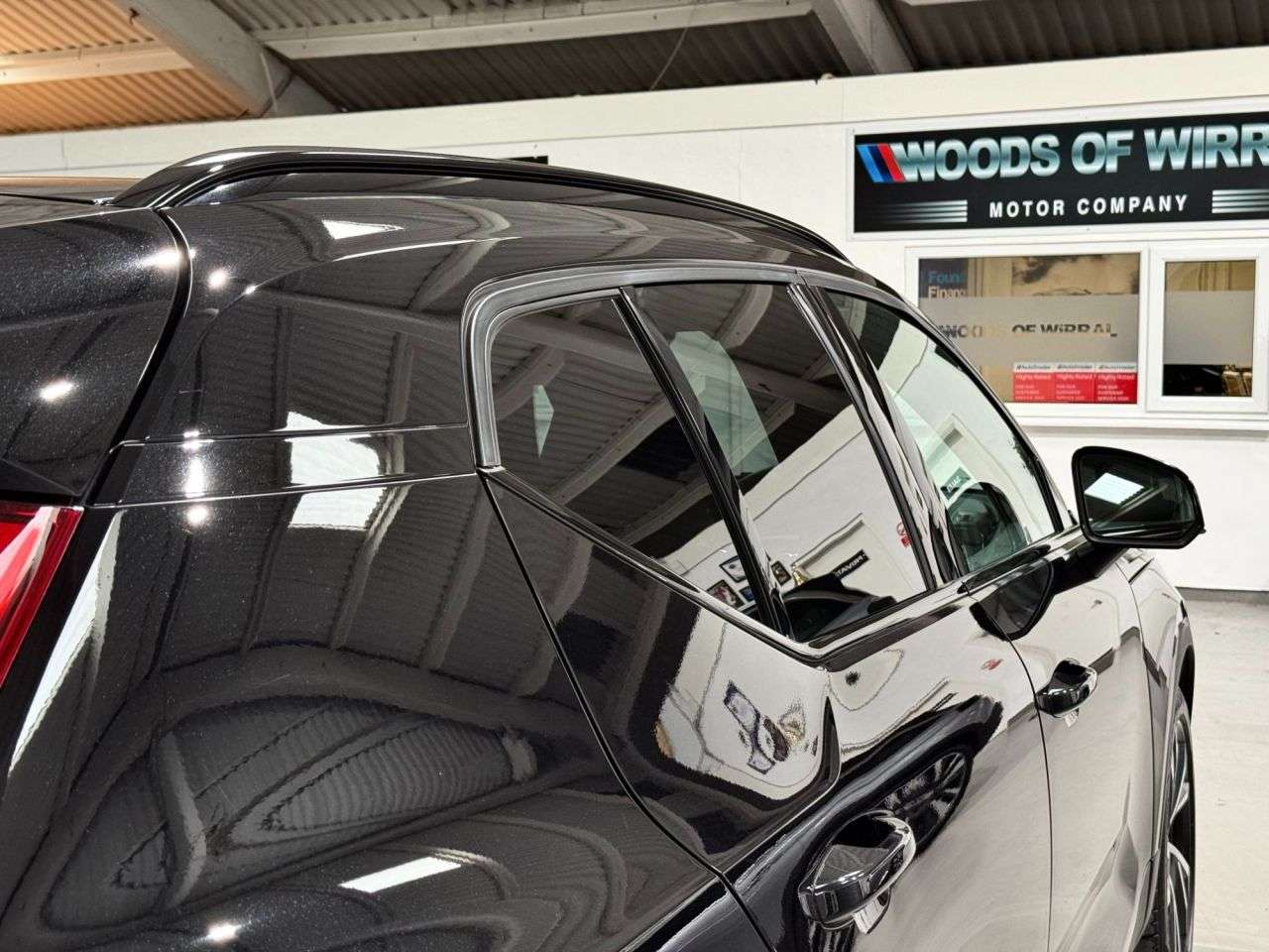 2022 VOLVO XC40 2022 VOLVO XC40