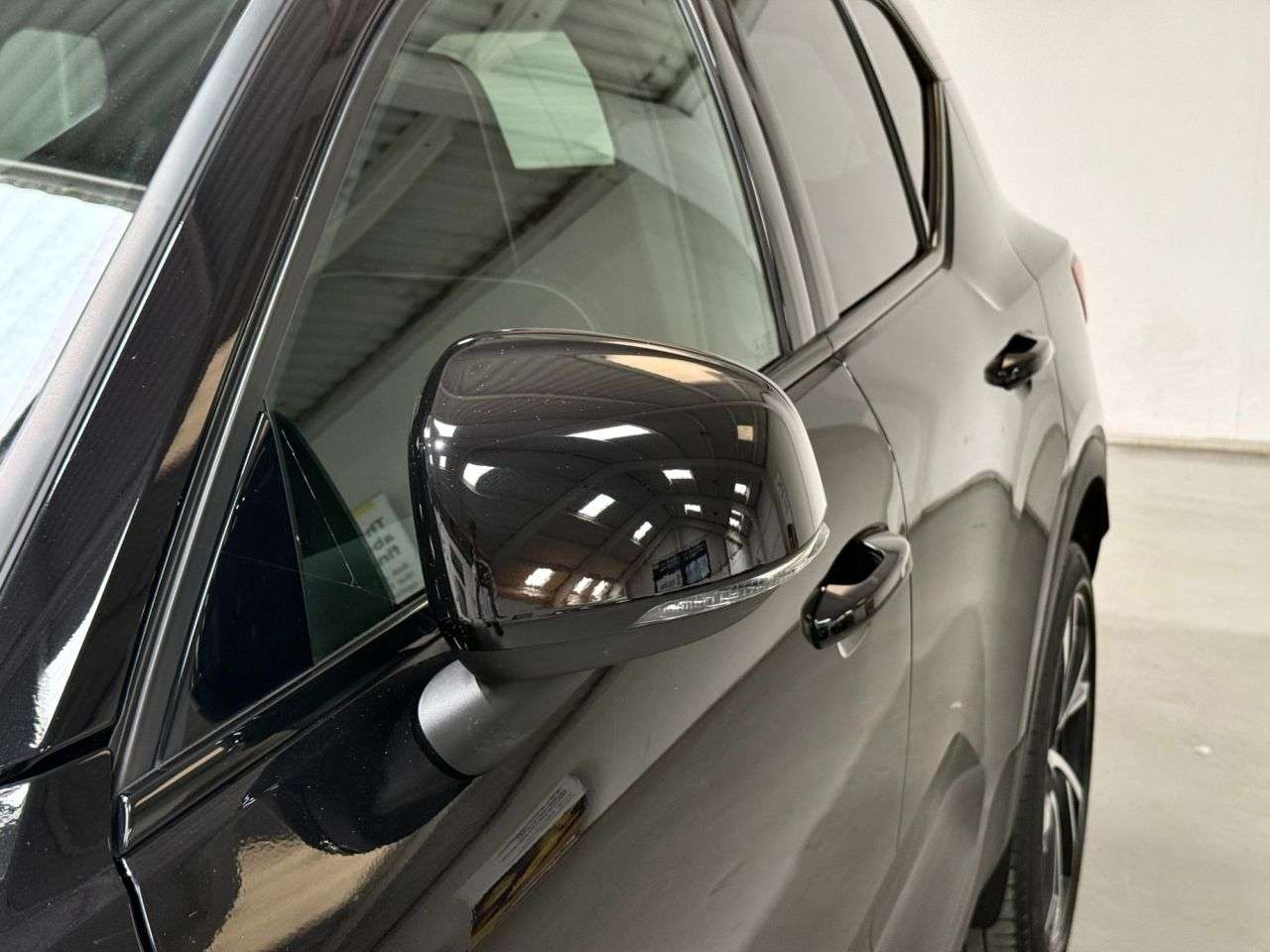 2022 VOLVO XC40 2022 VOLVO XC40