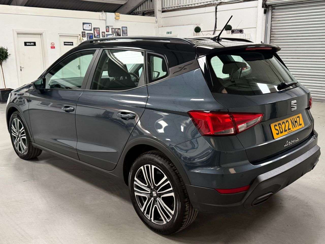 A 2022 SEAT ARONA 1.0 TSI EVO SE Technology SUV 5dr Petrol Manual Euro 6 (s/s) (95 ps) A 2022 SEAT ARONA 1.0 TSI EVO SE Technology SUV 5dr Petrol Manual Euro 6 (s/s) (95 ps)