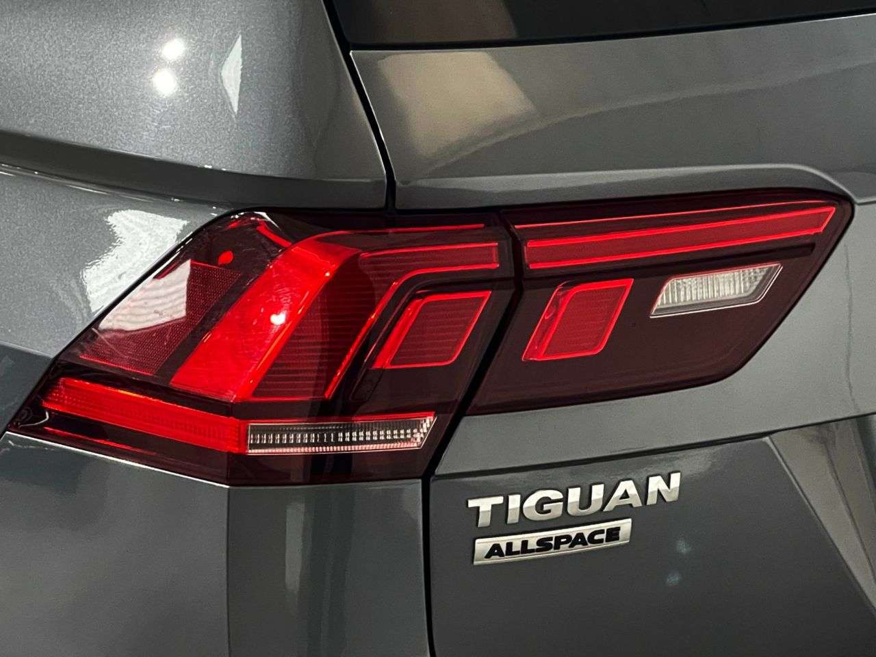 2021 VOLKSWAGEN TIGUAN ALLSPACE 2021 VOLKSWAGEN TIGUAN ALLSPACE